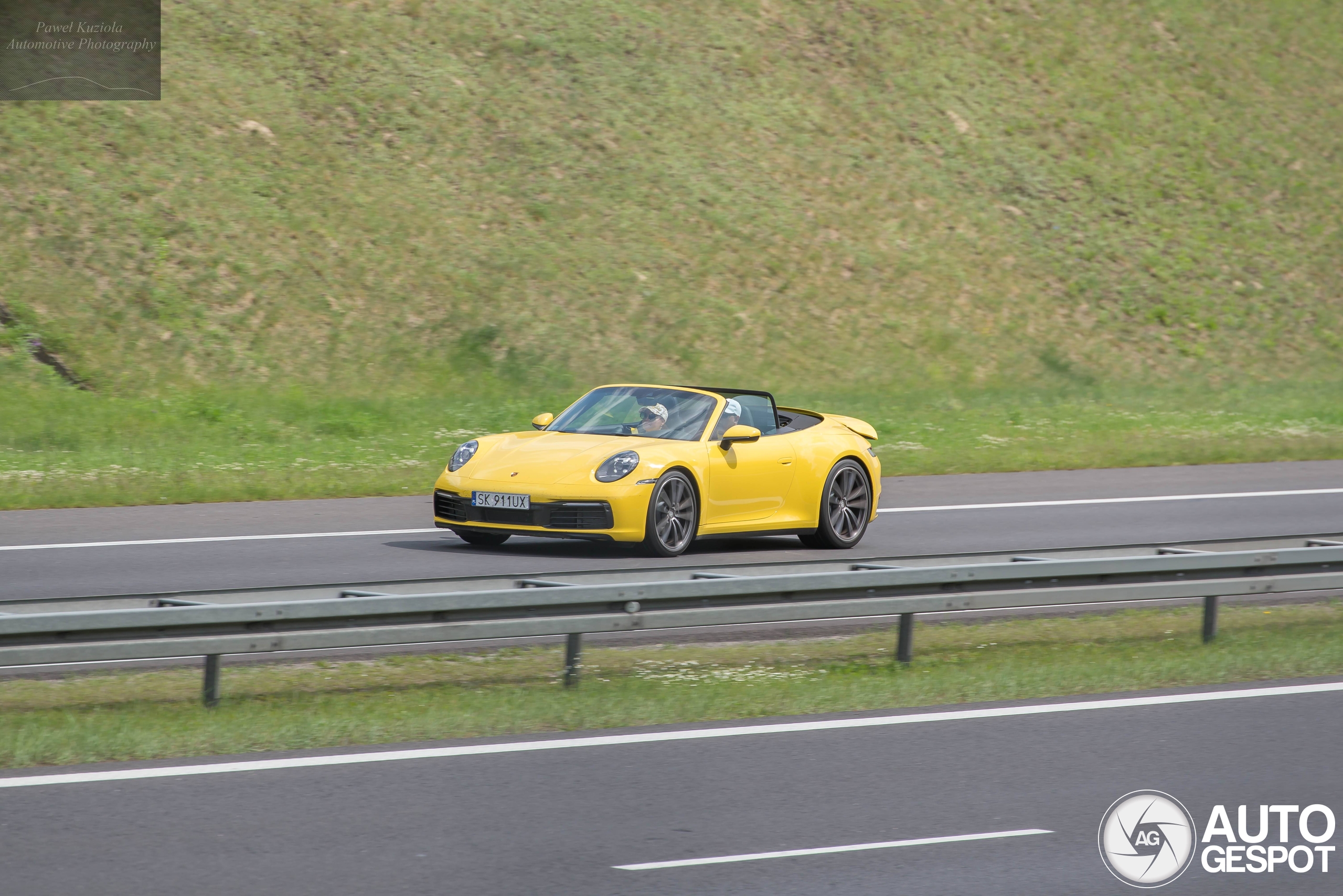 Porsche 992 Carrera 4S Cabriolet