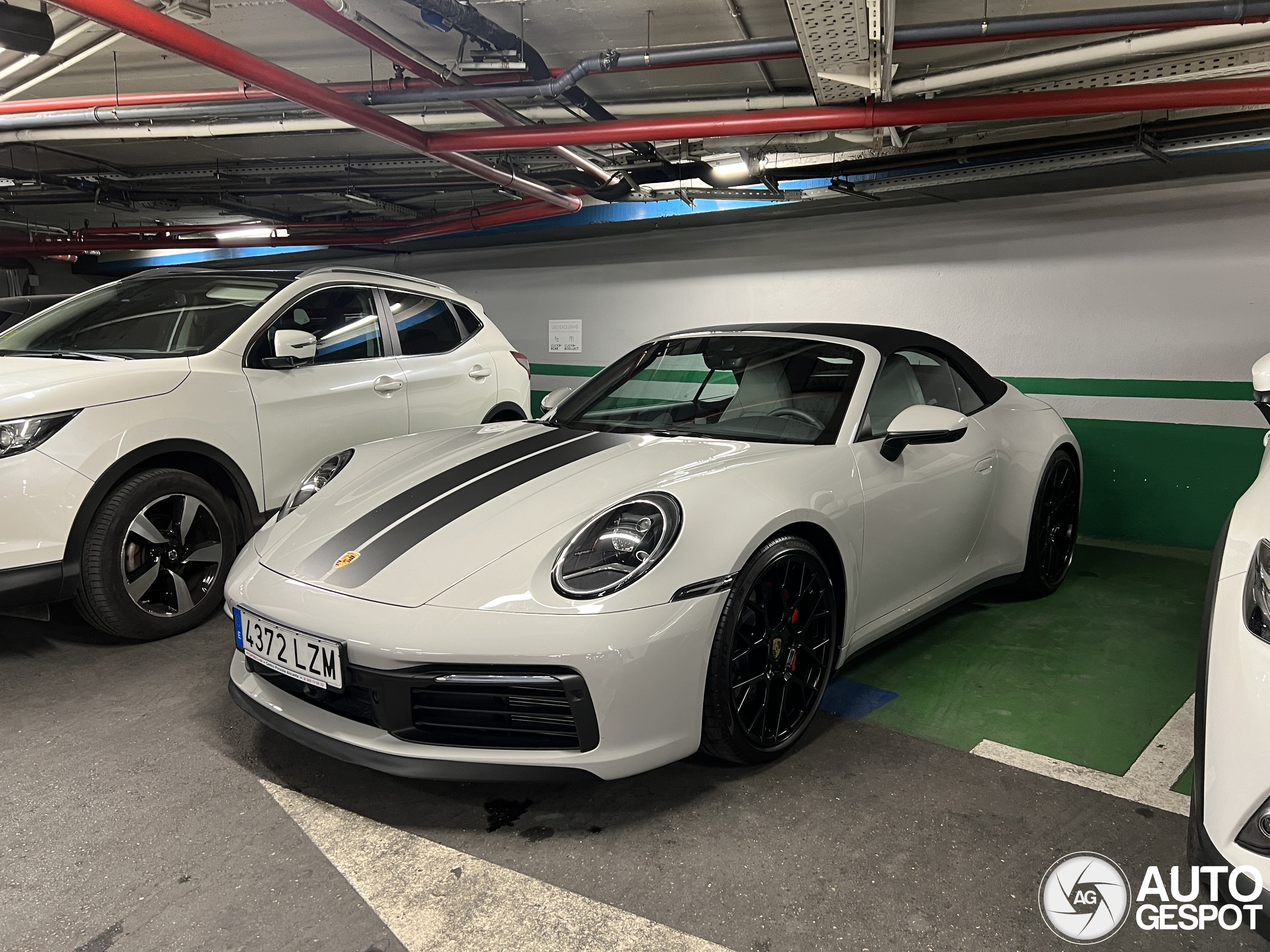 Porsche 992 Carrera 4S Cabriolet