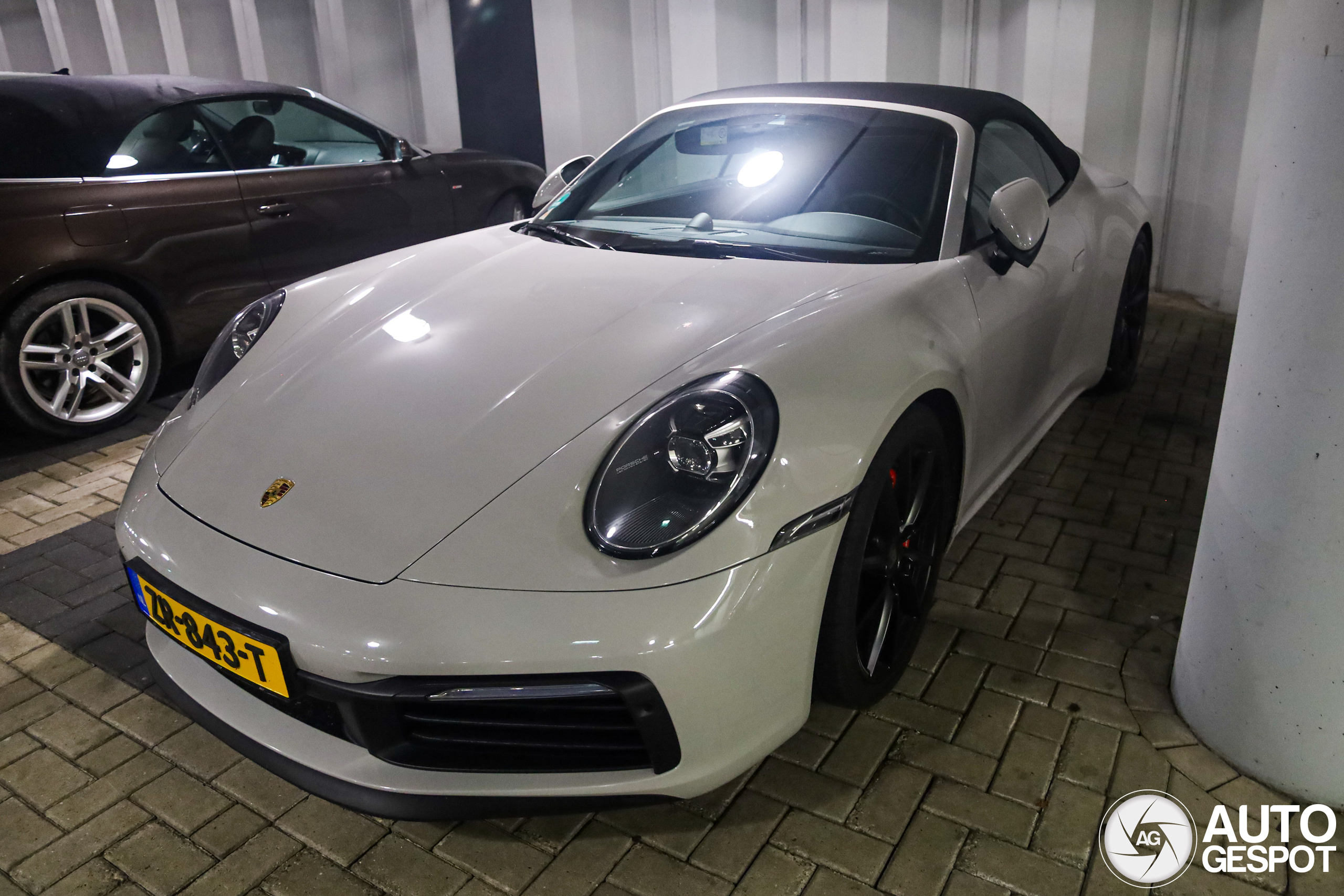 Porsche 992 Carrera 4S Cabriolet