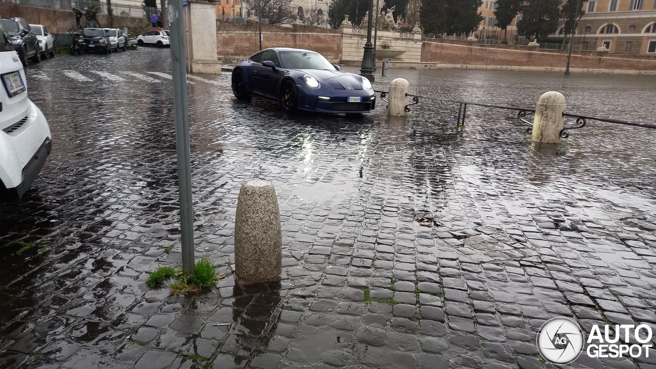 Porsche 992 GT3 Touring