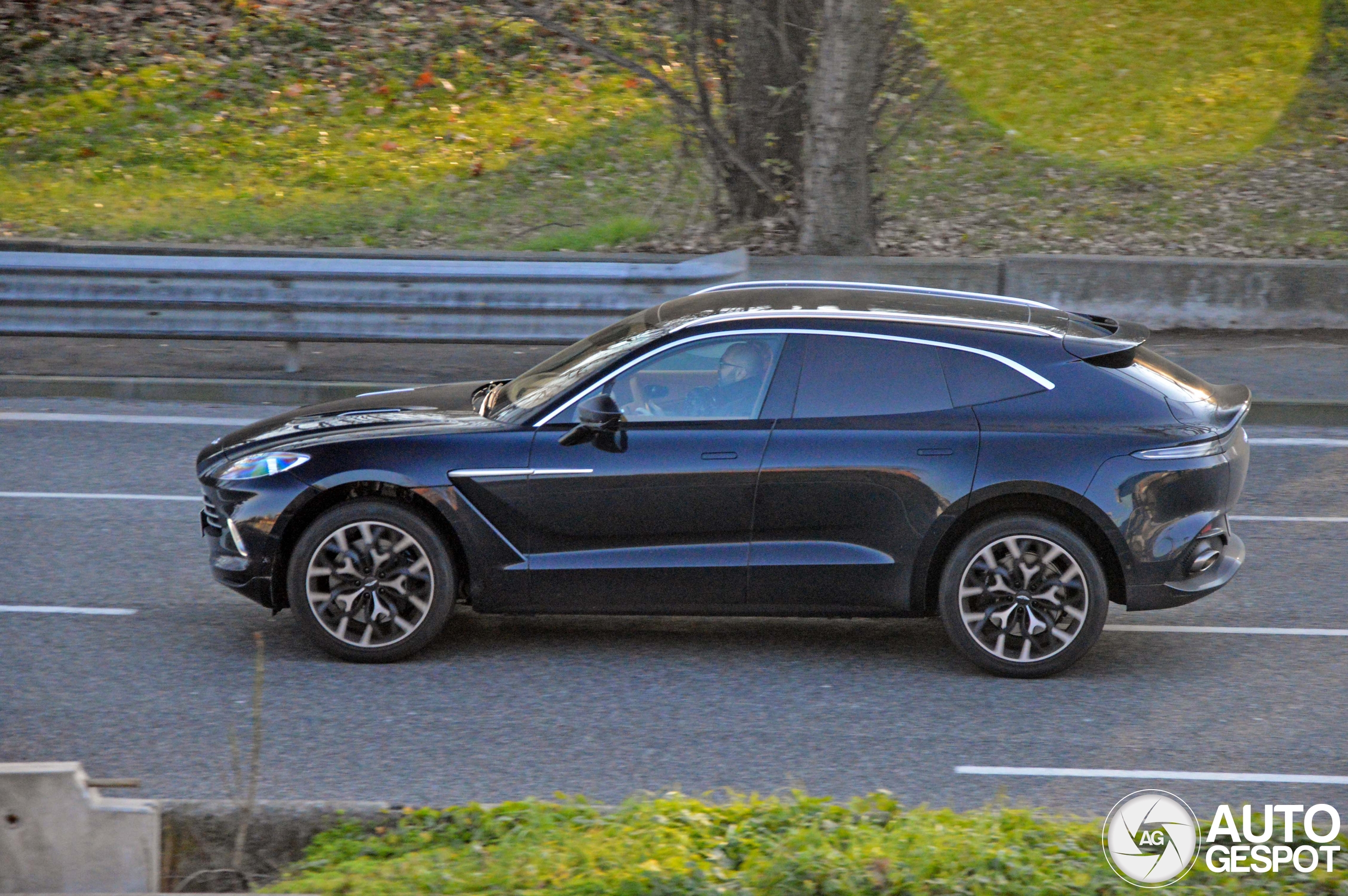 Aston Martin DBX