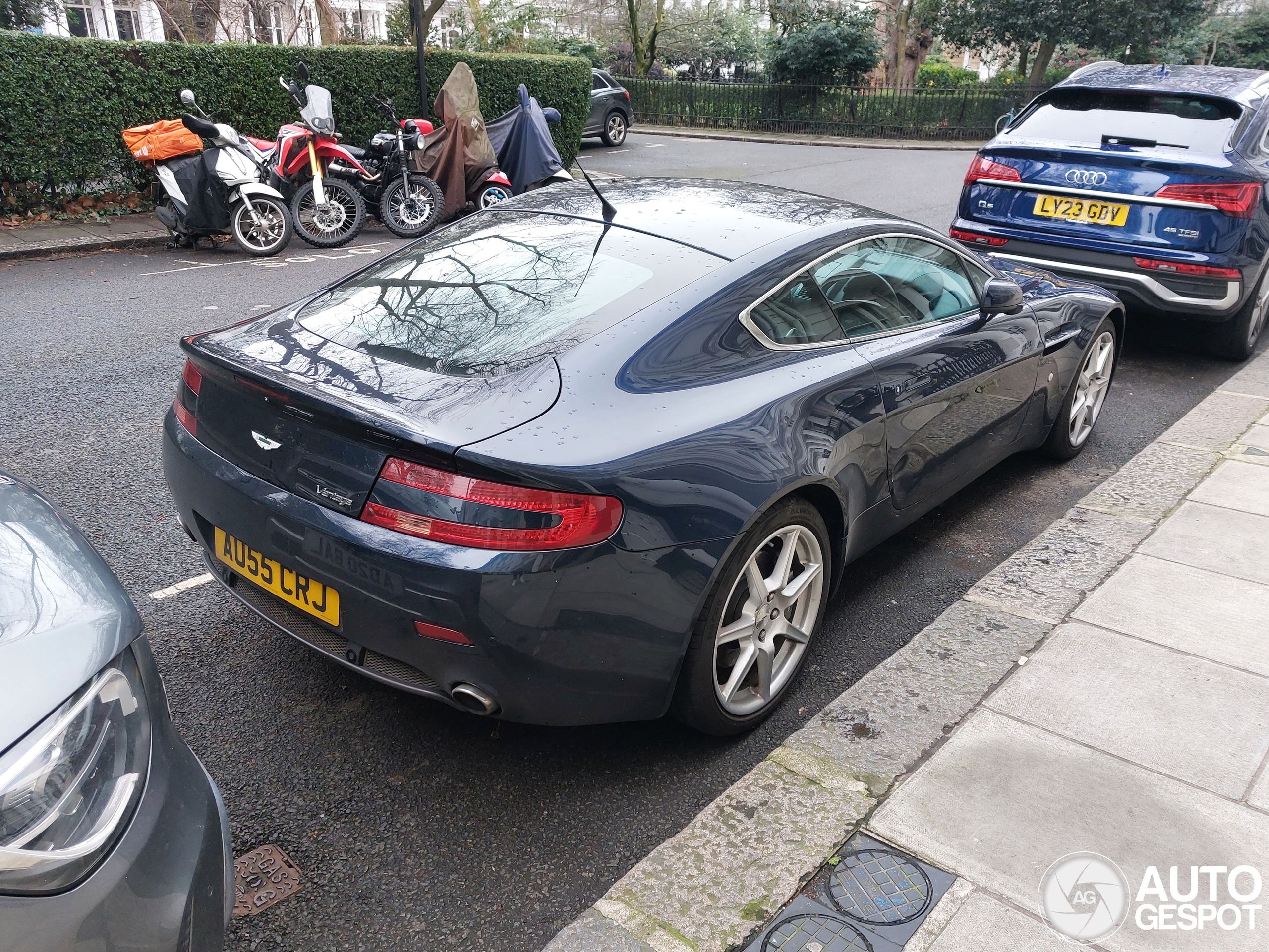 Aston Martin V8 Vantage