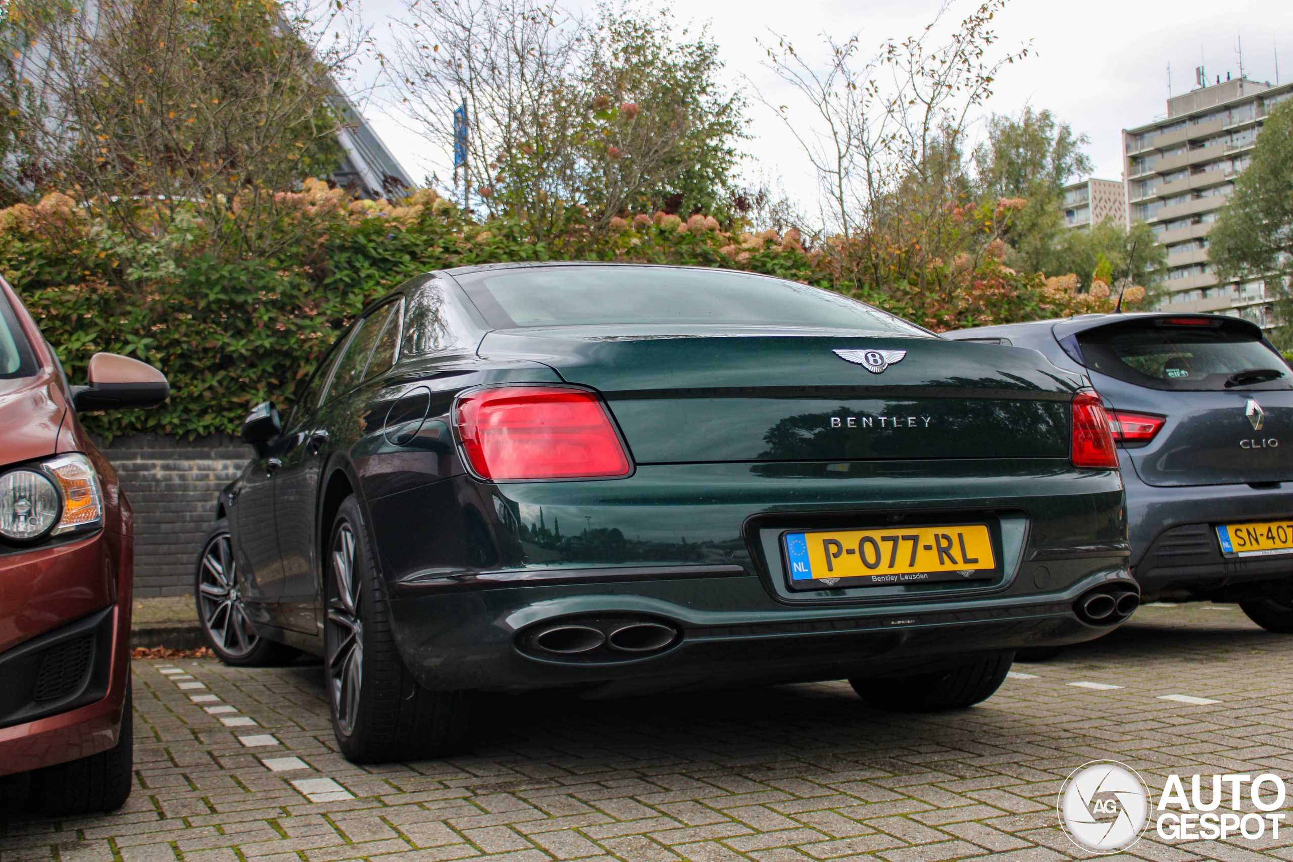 Bentley Flying Spur Hybrid