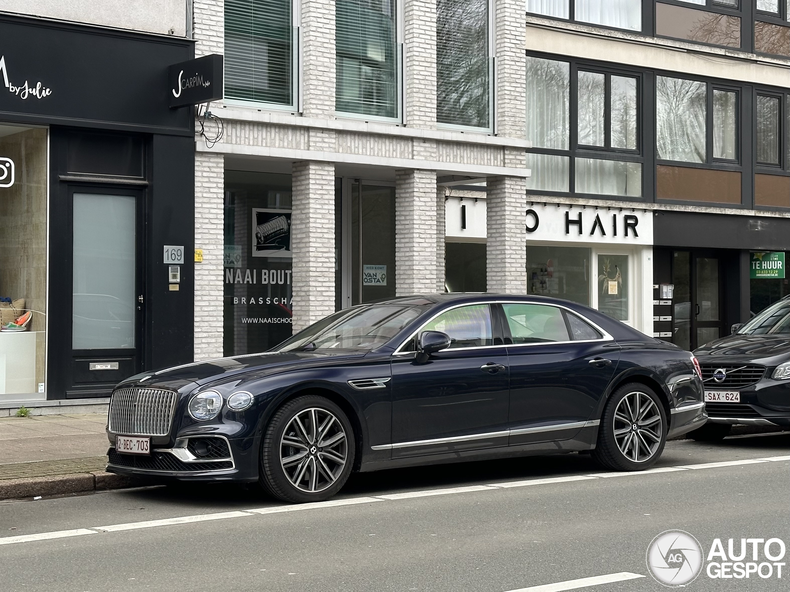 Bentley Flying Spur V8 2021