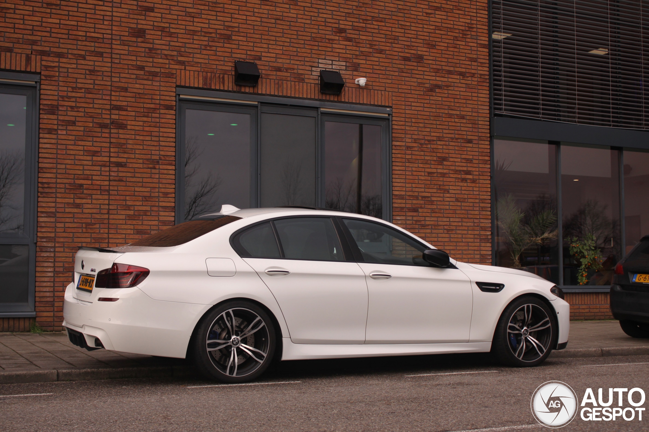 BMW M5 F10 2014 Performance Edition