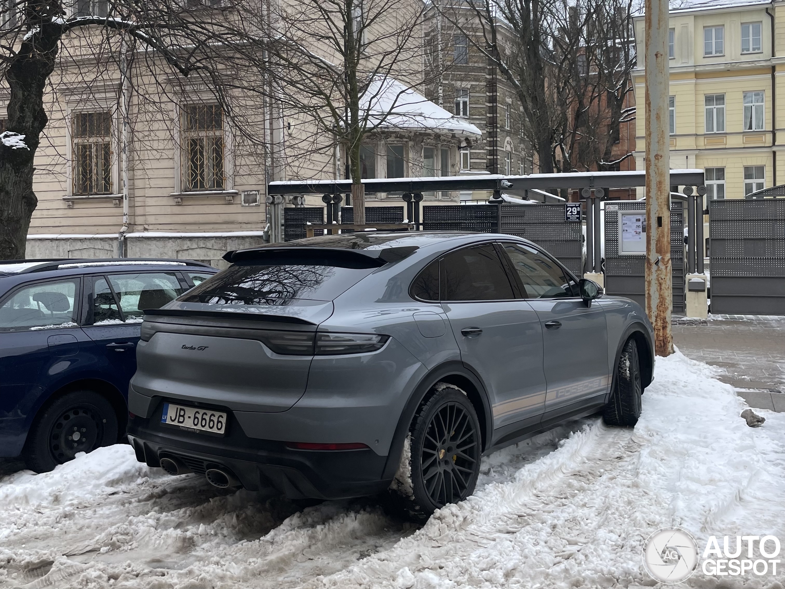 Porsche Cayenne Coupé Turbo GT