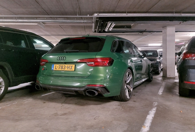 Audi RS4 Avant B9