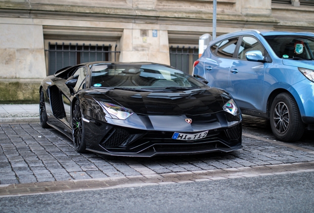 Lamborghini Aventador S LP740-4