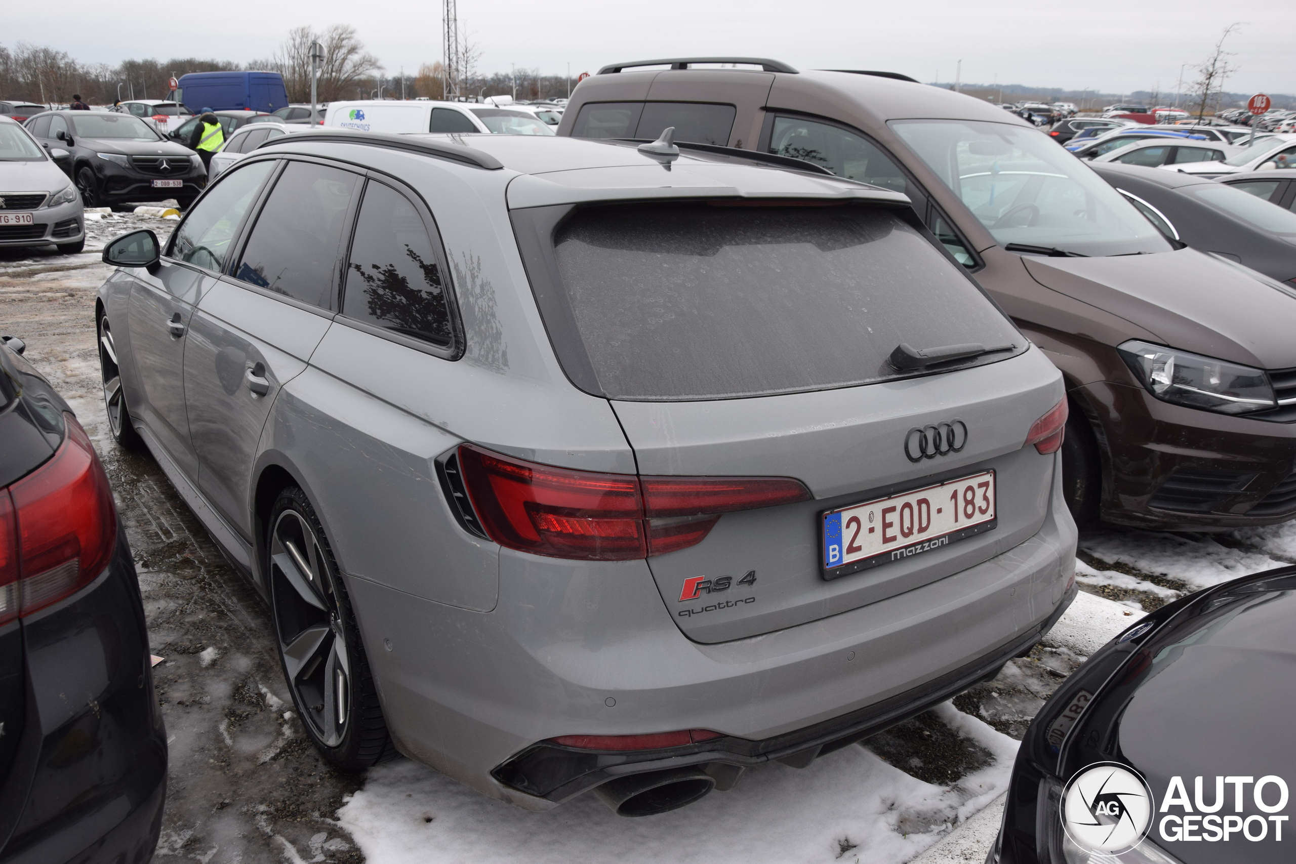 Audi RS4 Avant B9