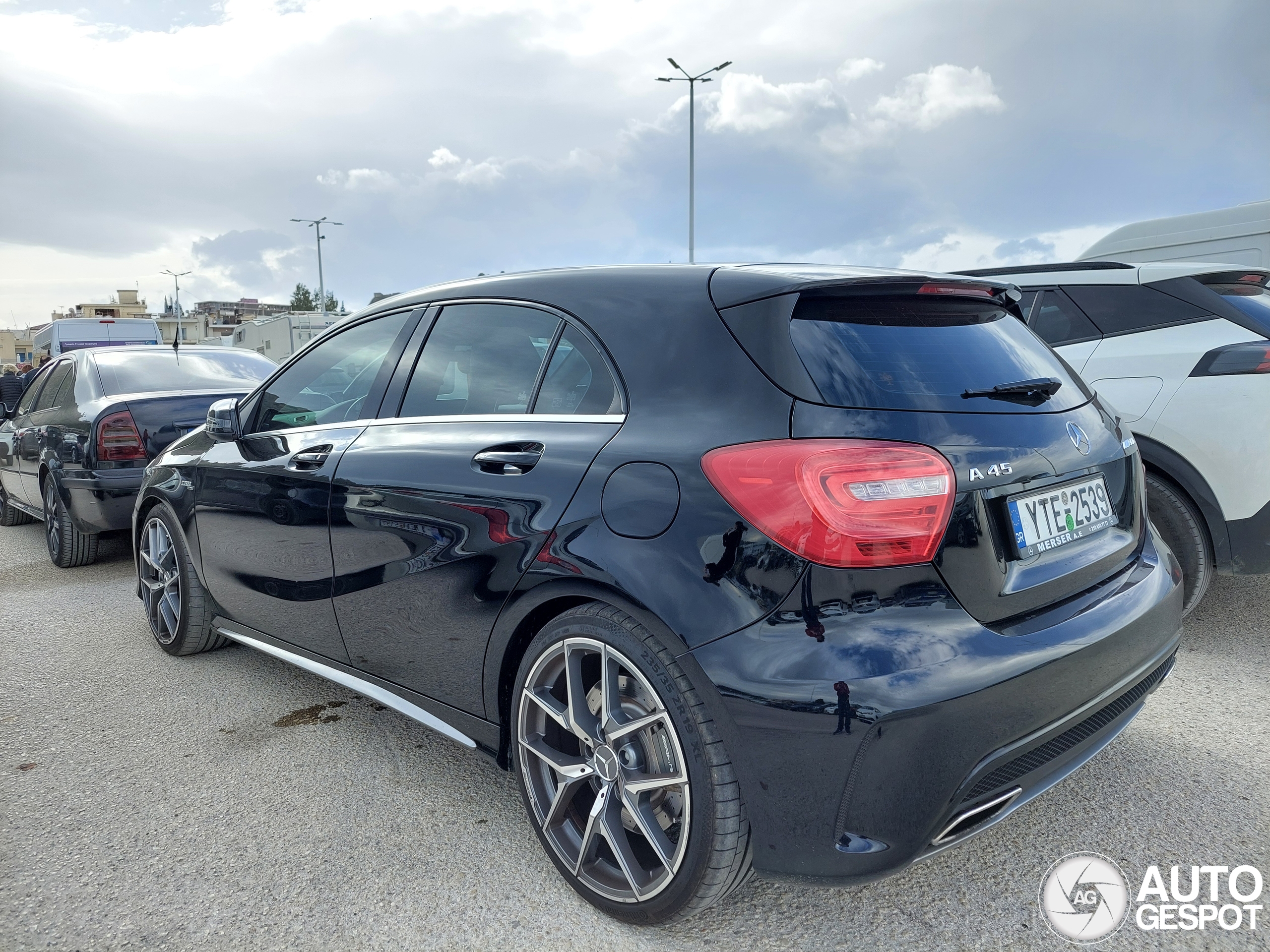 Mercedes-Benz A 45 AMG