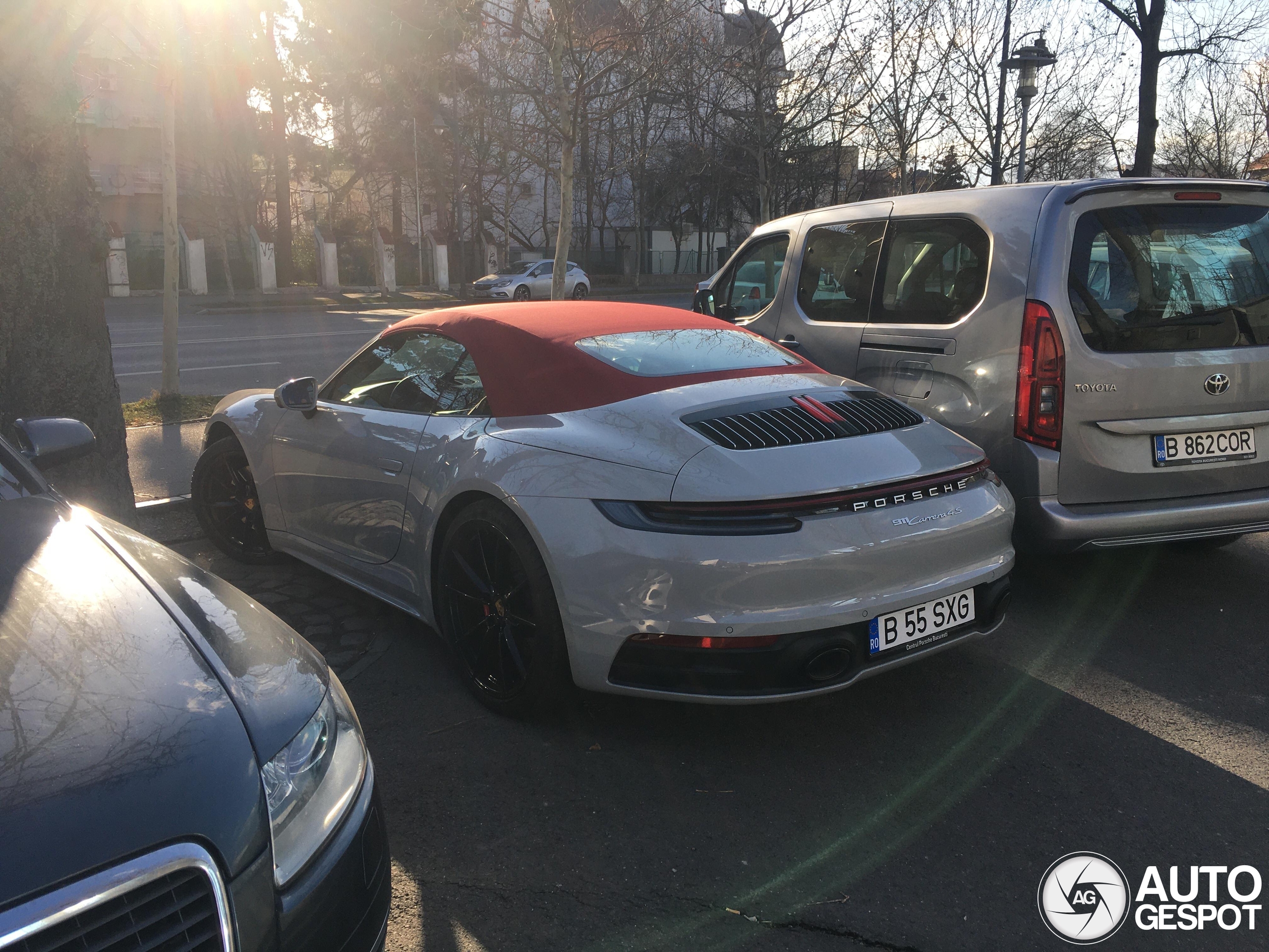 Porsche 992 Carrera 4S Cabriolet