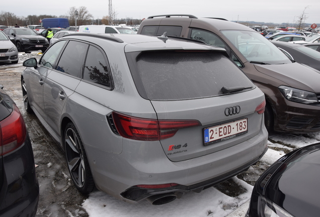 Audi RS4 Avant B9