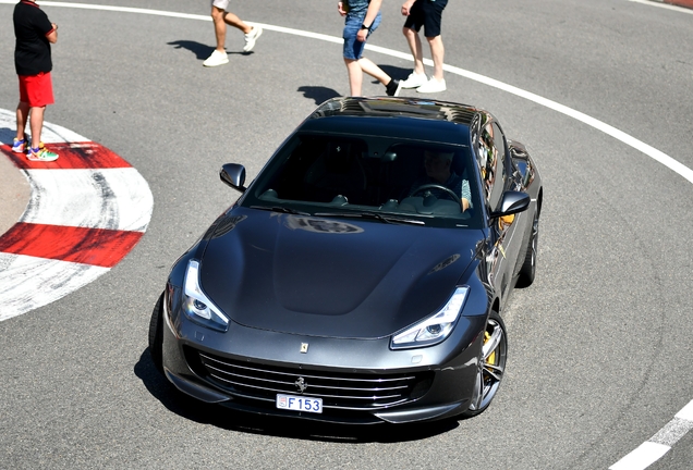 Ferrari GTC4Lusso