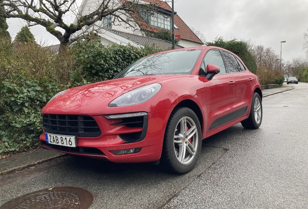 Porsche 95B Macan GTS