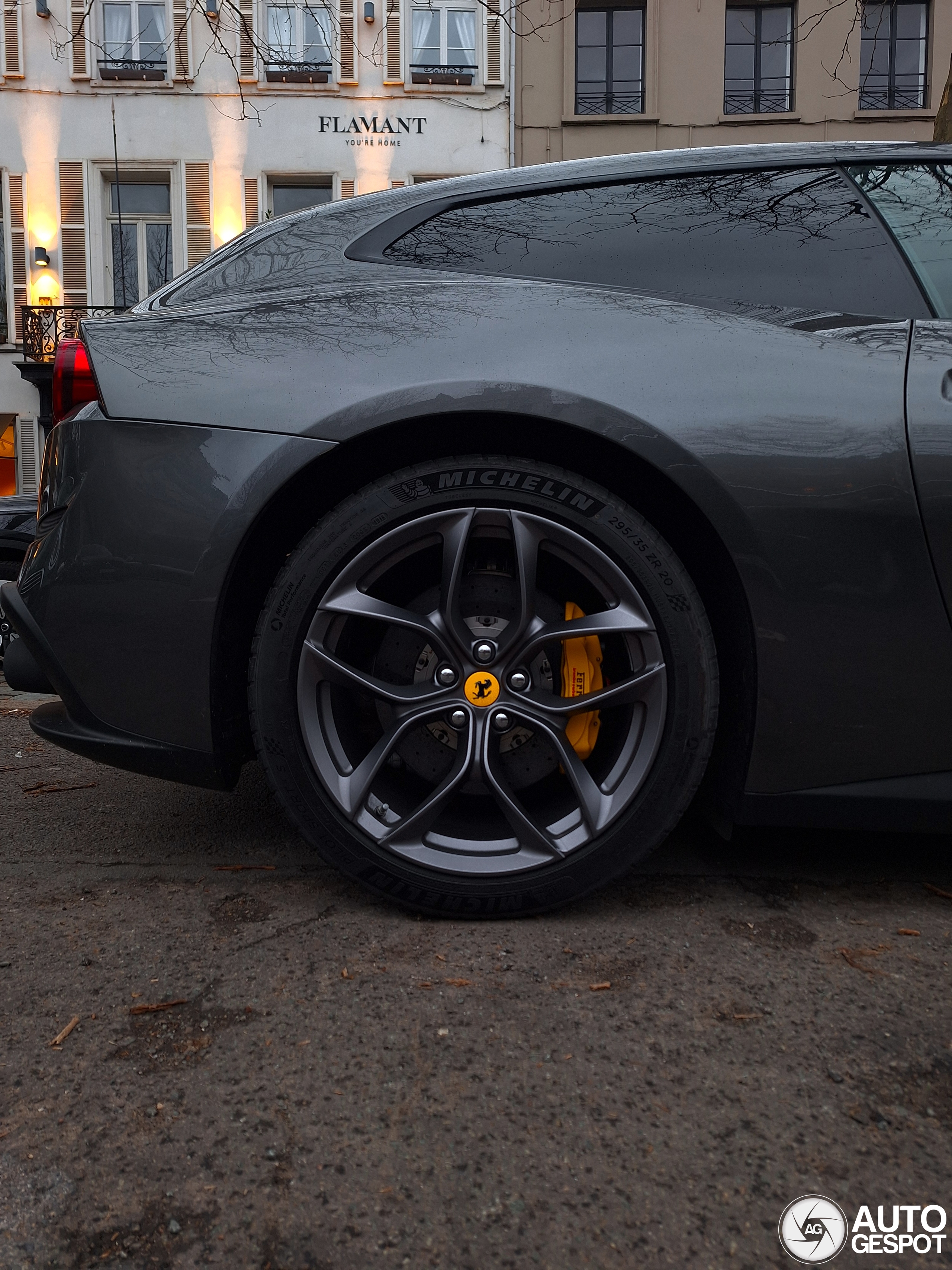 Ferrari GTC4Lusso T