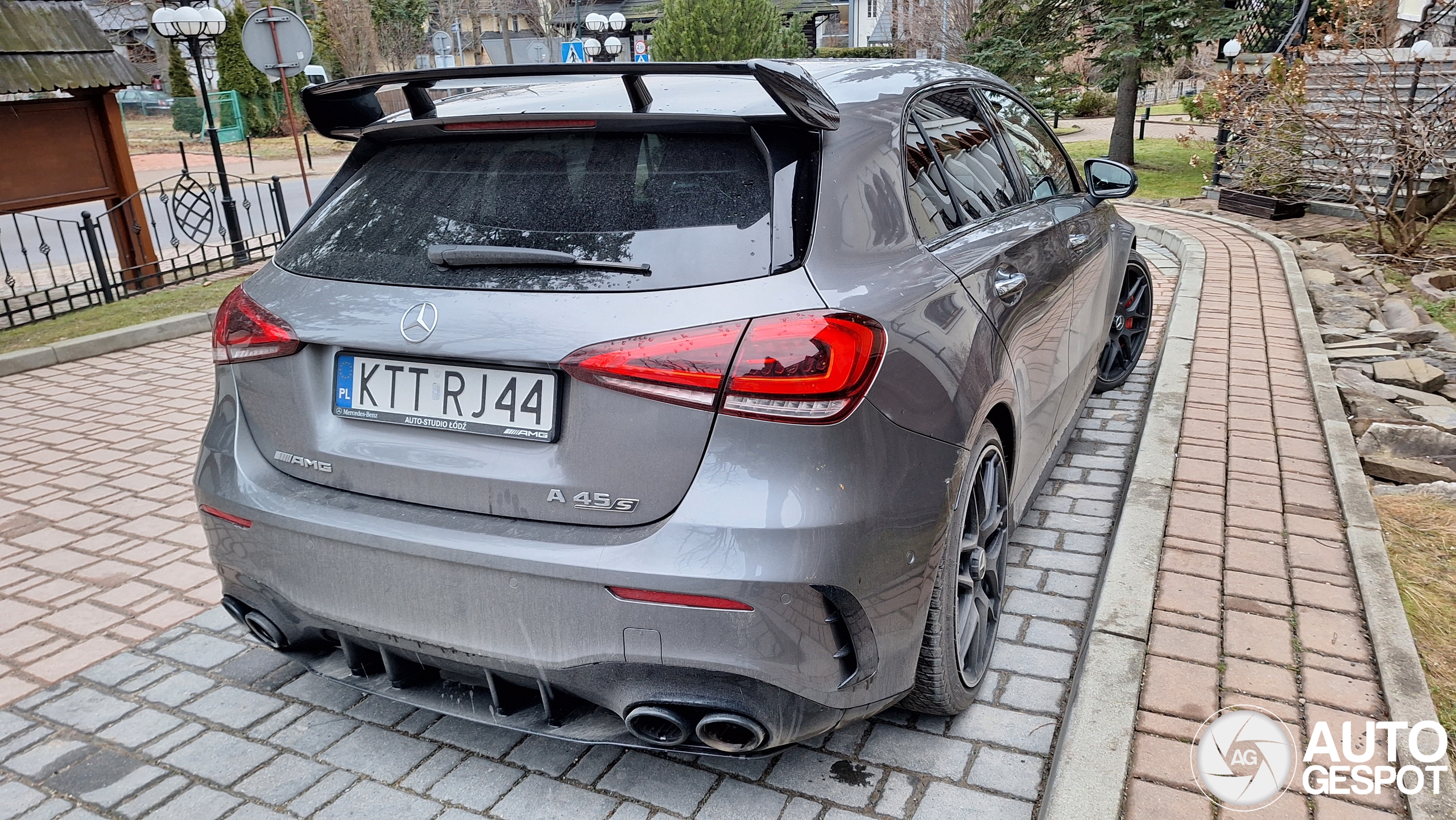 Mercedes-AMG A 45 S W177