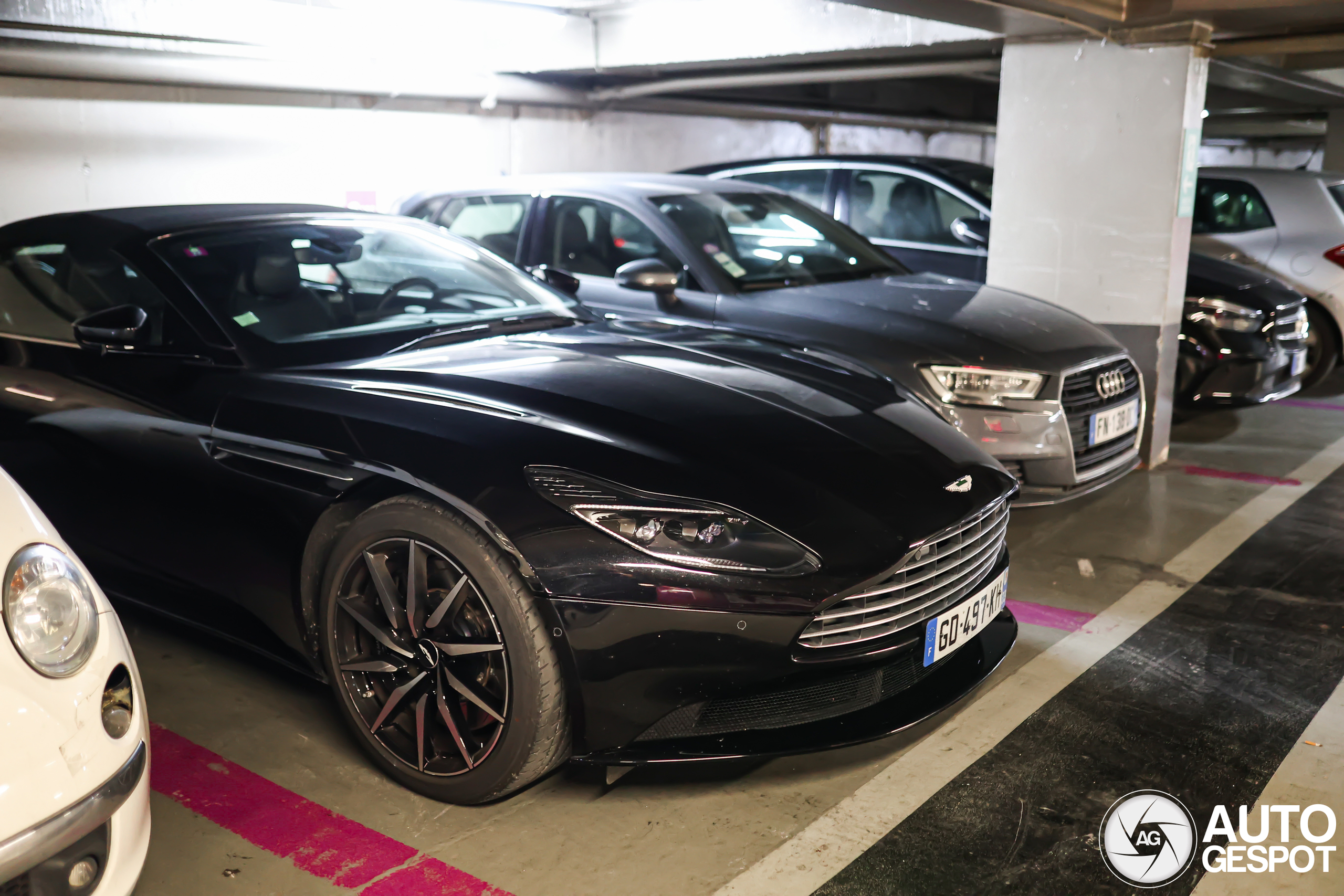 Aston Martin DB11 V8 Volante