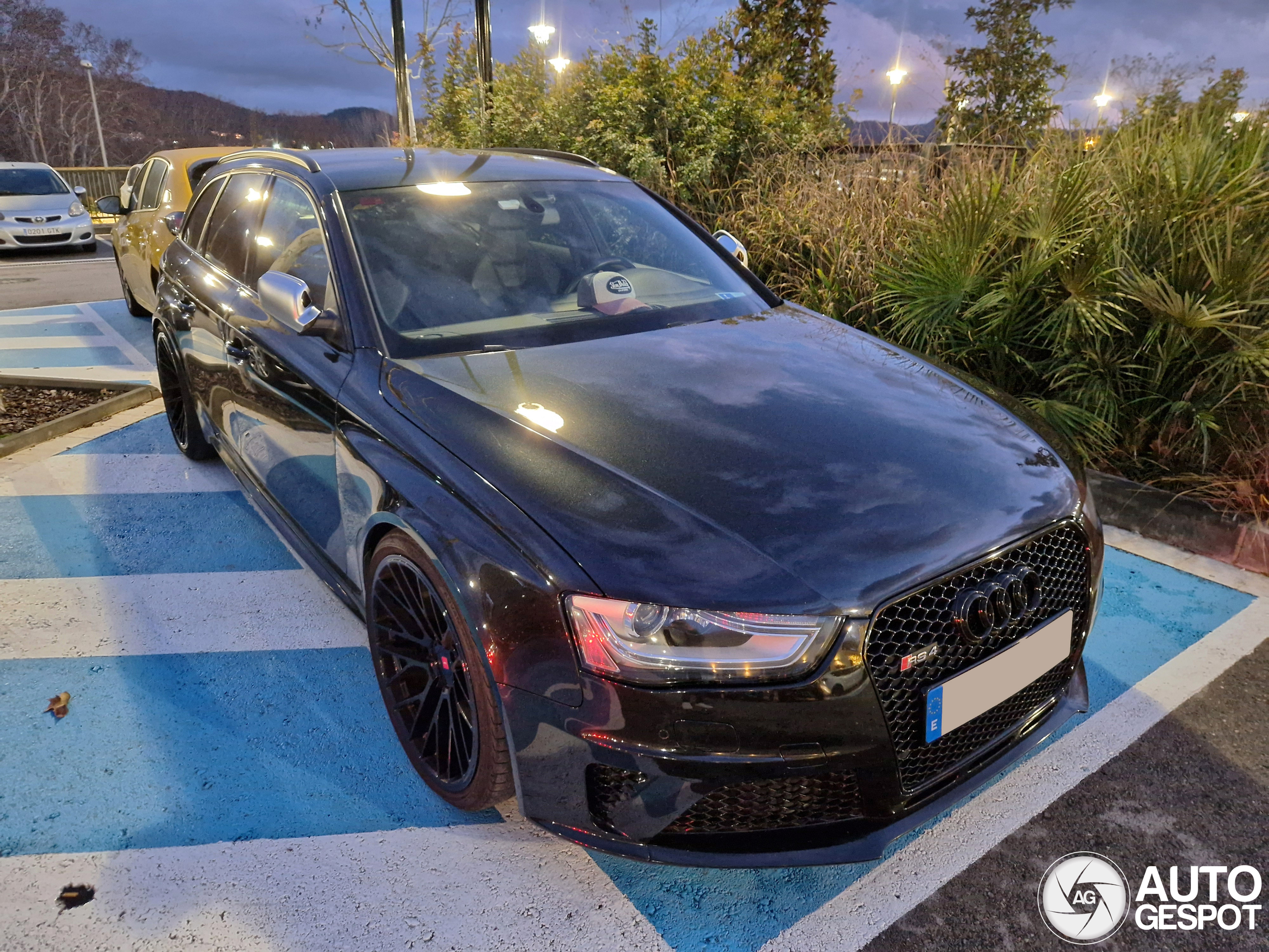 Audi RS4 Avant B8