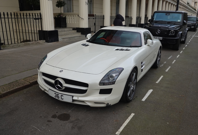 Mercedes-Benz SLS AMG