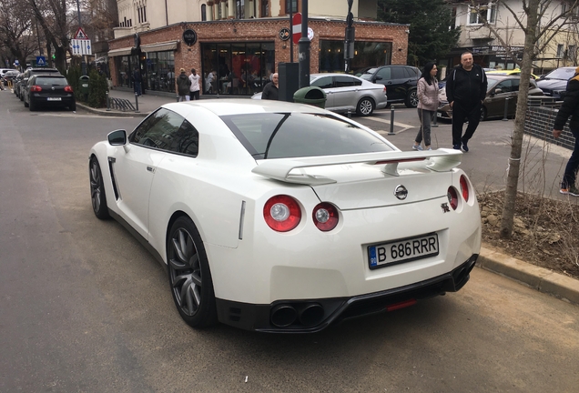 Nissan GT-R 2011