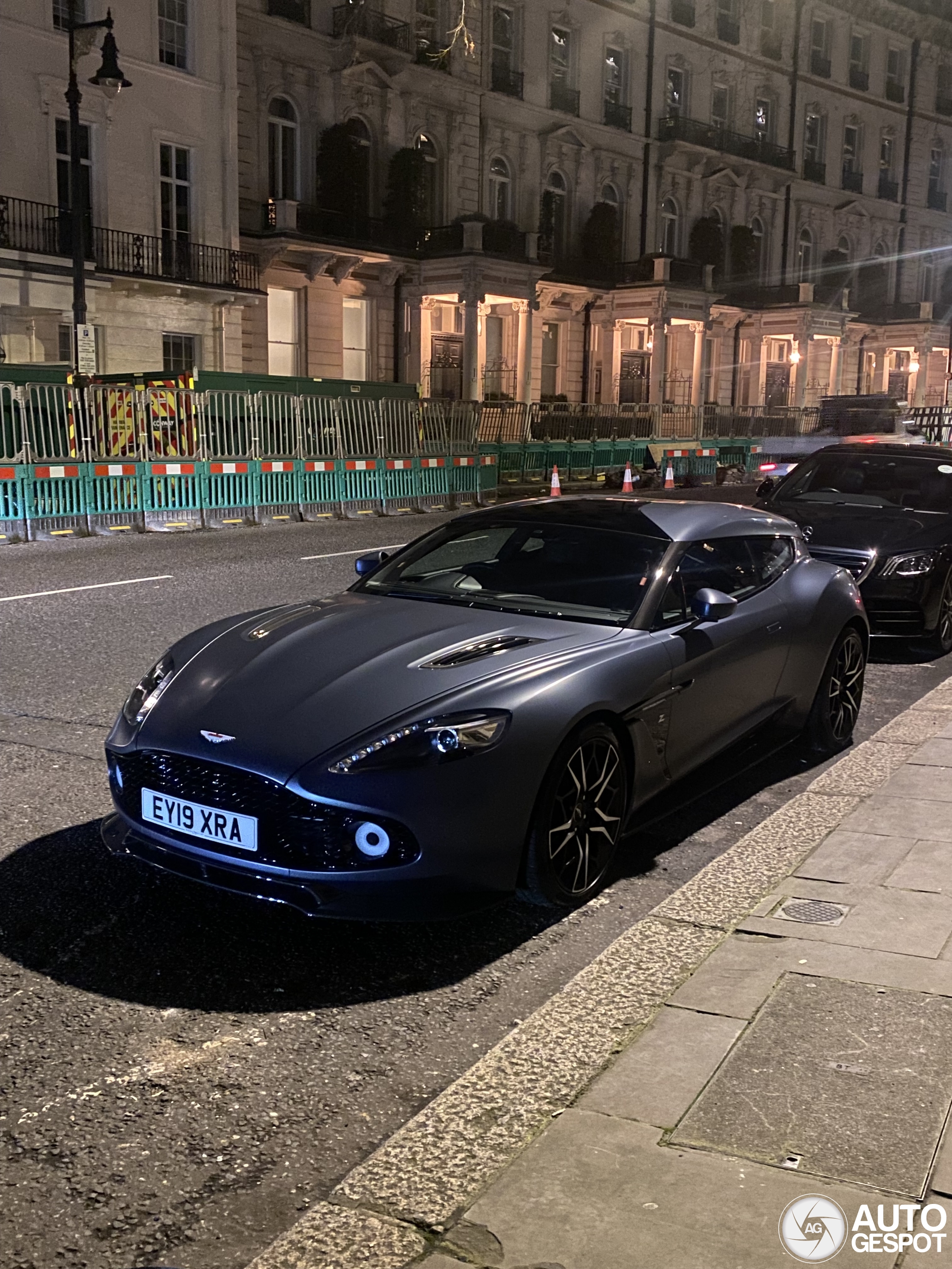 Aston Martin Vanquish Zagato Shooting Brake