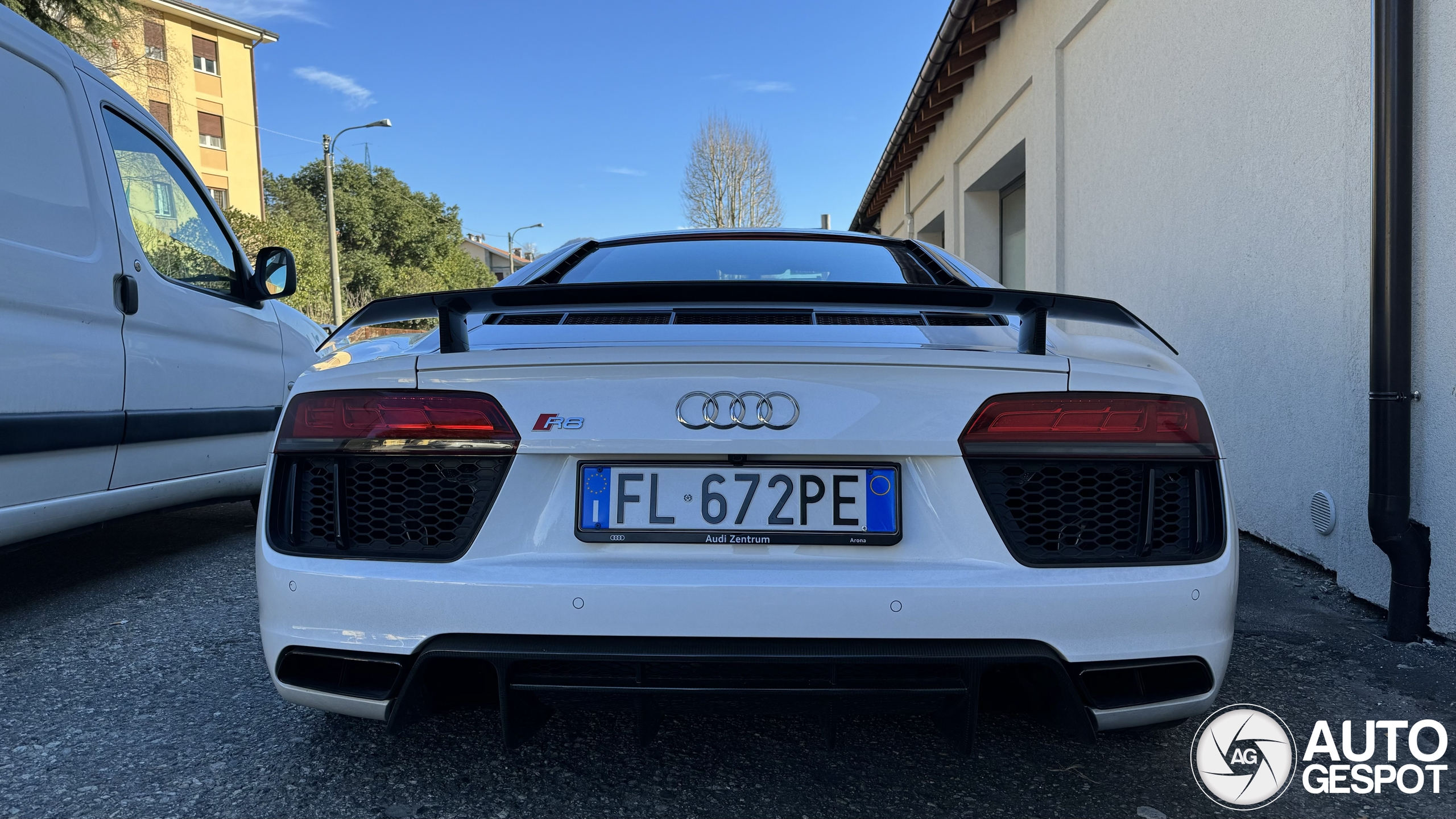 Audi R8 V10 Plus 2015