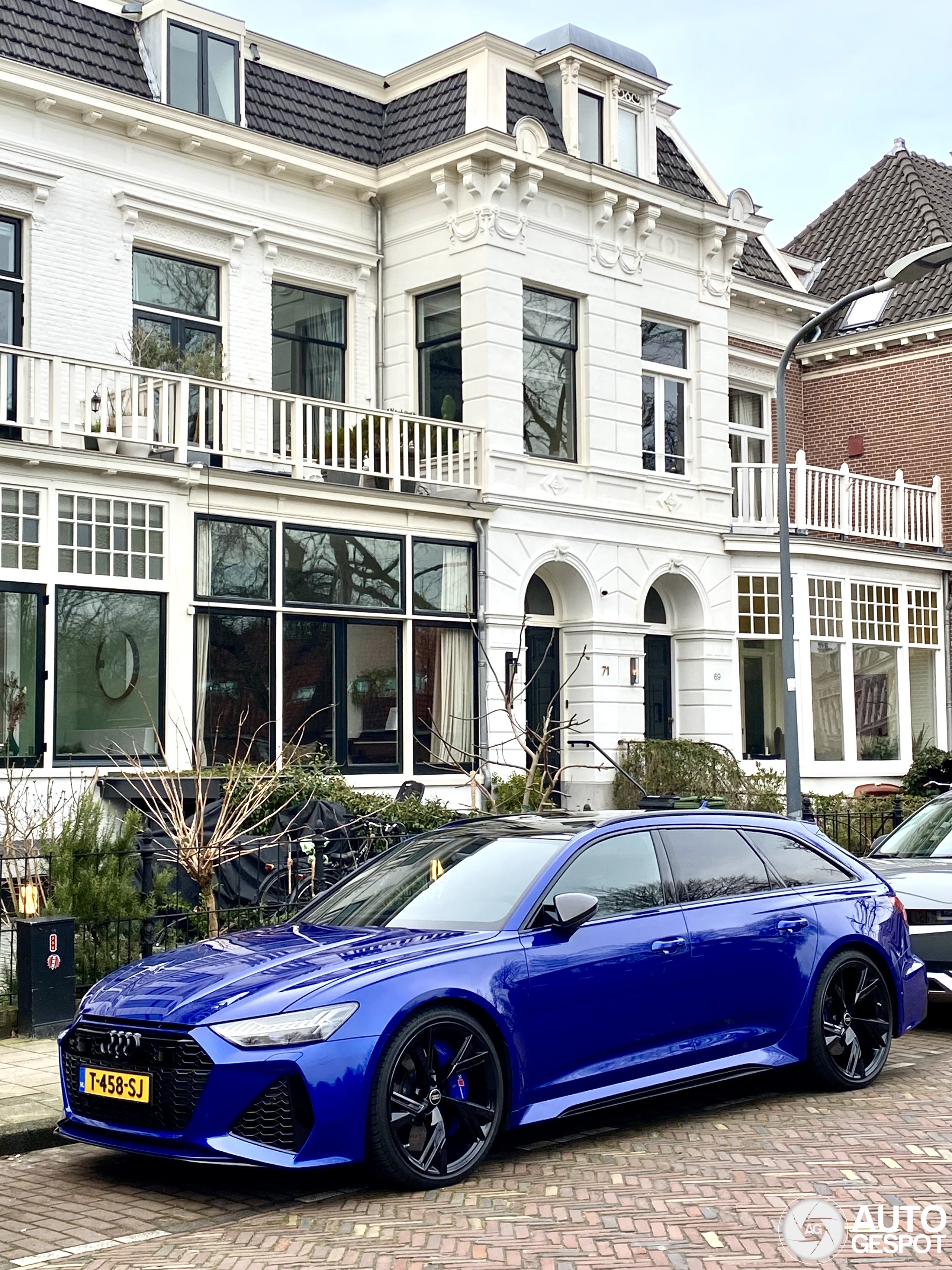 Audi RS6 Avant C8