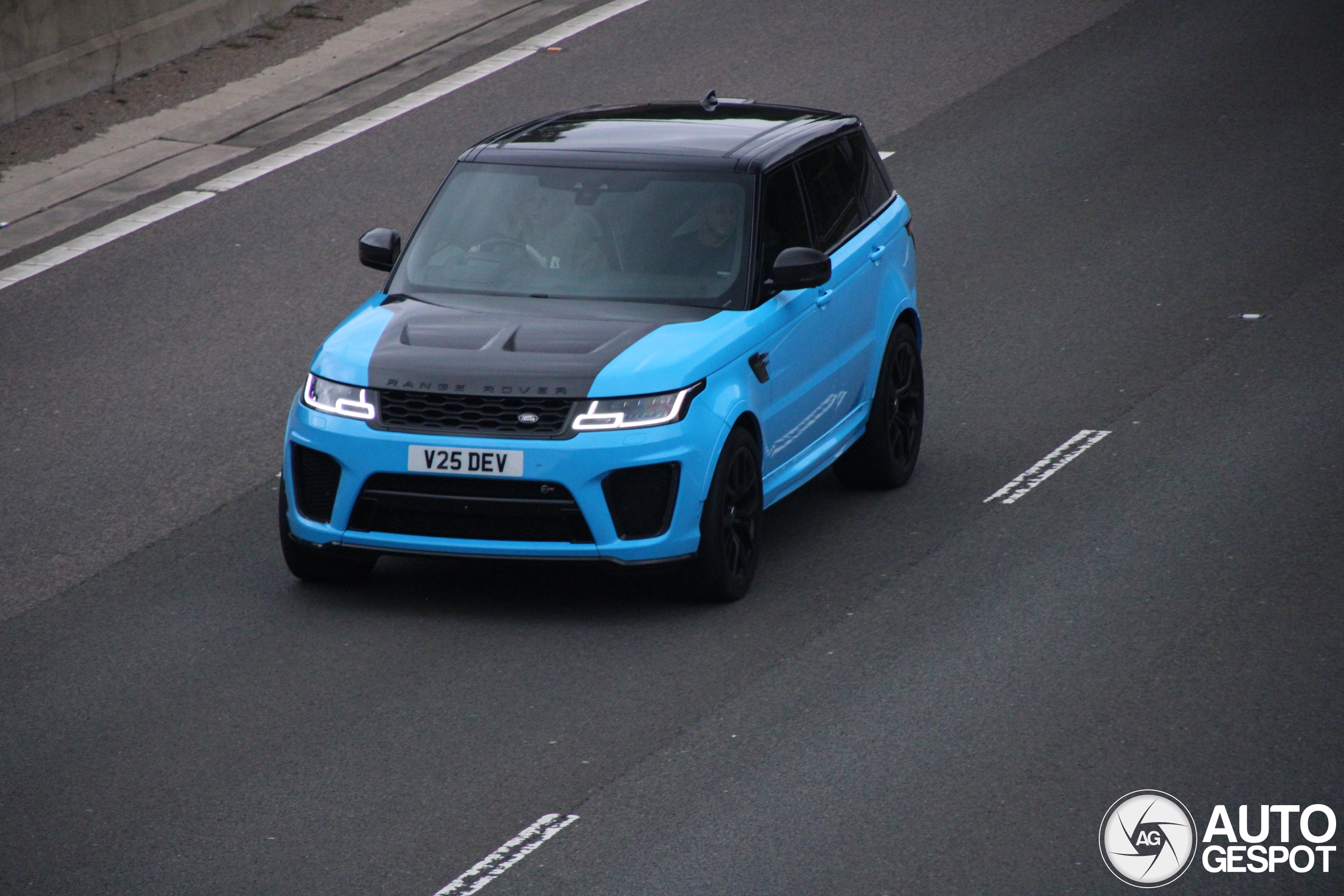 Land Rover Range Rover Sport SVR 2018 Carbon Edition