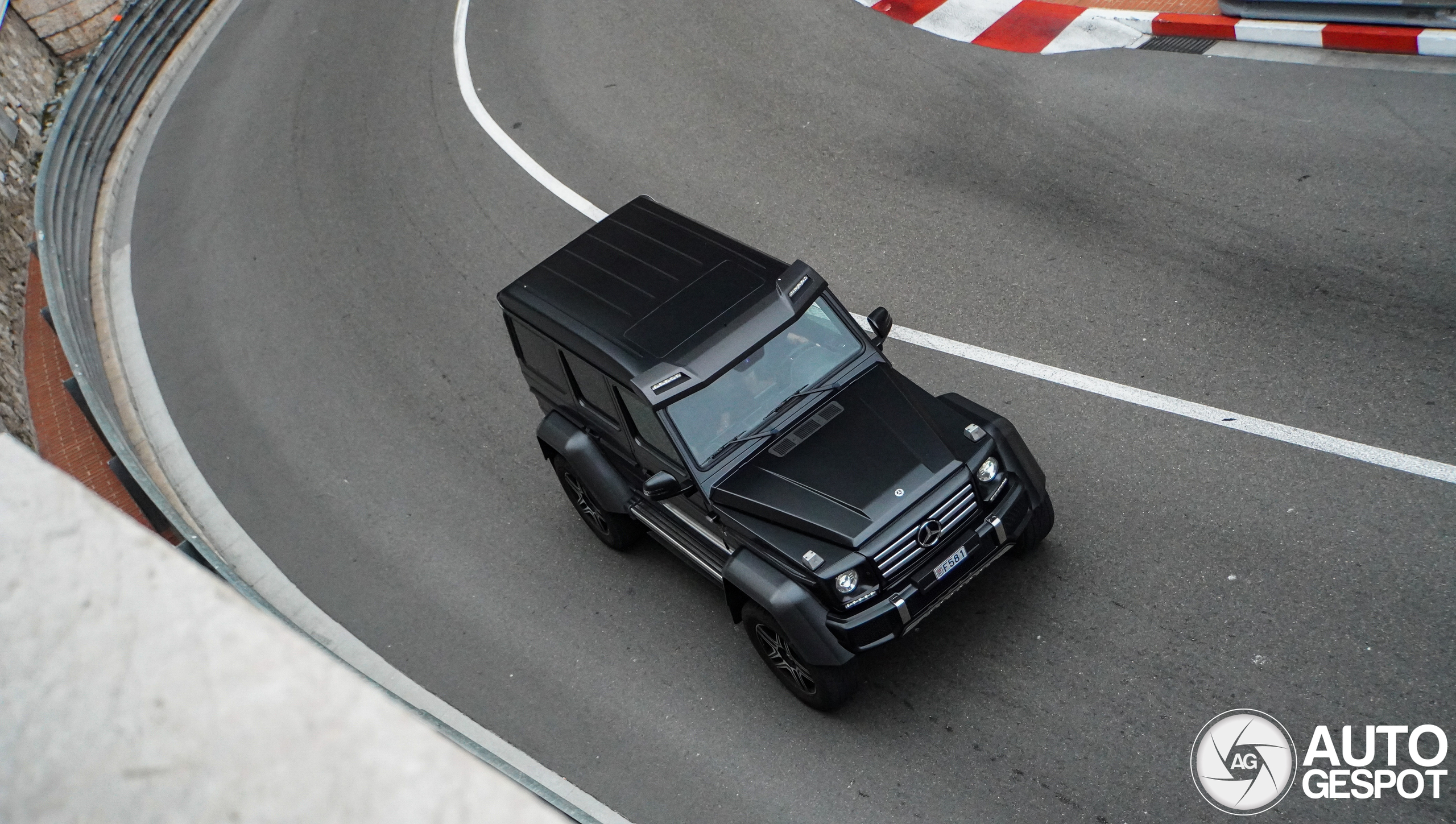 Mercedes-Benz G 500 4X4²