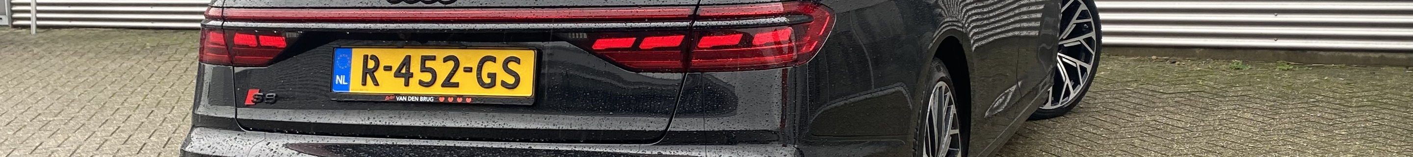 Audi S8 D5