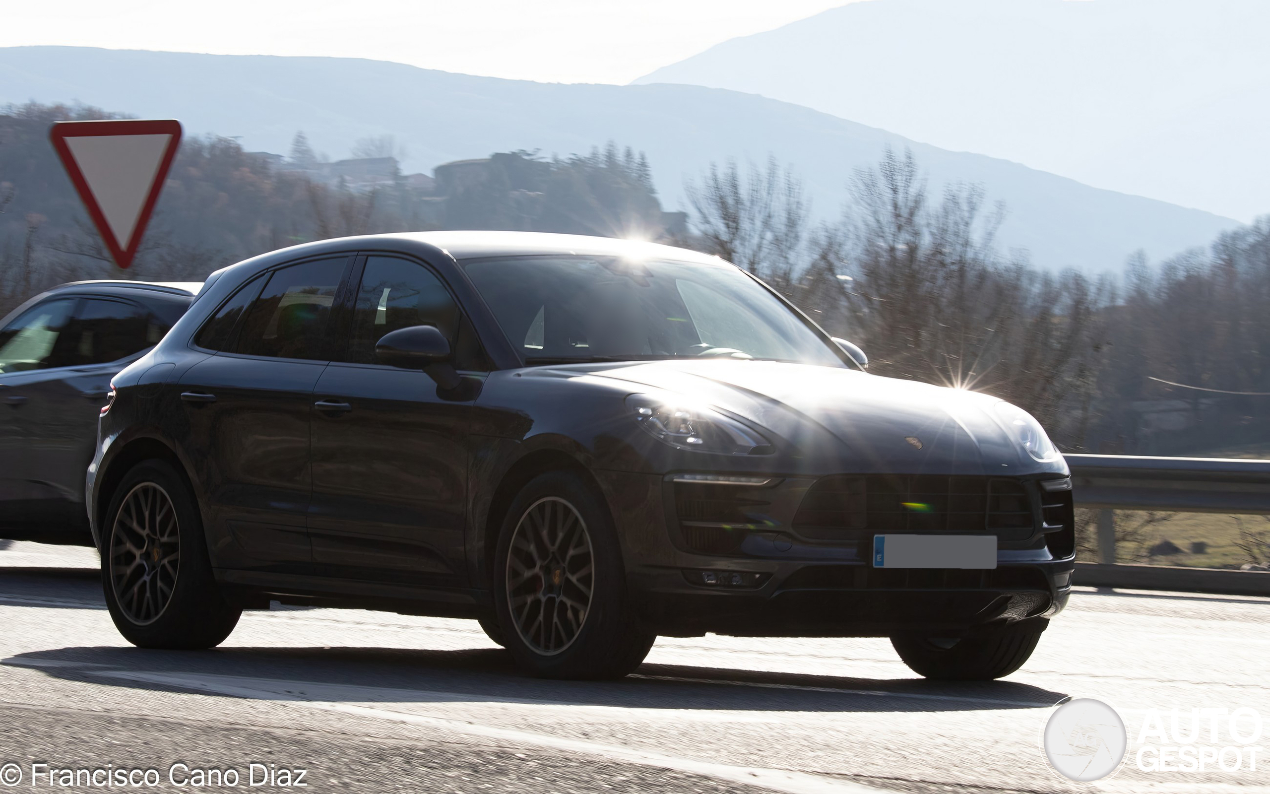 Porsche 95B Macan GTS