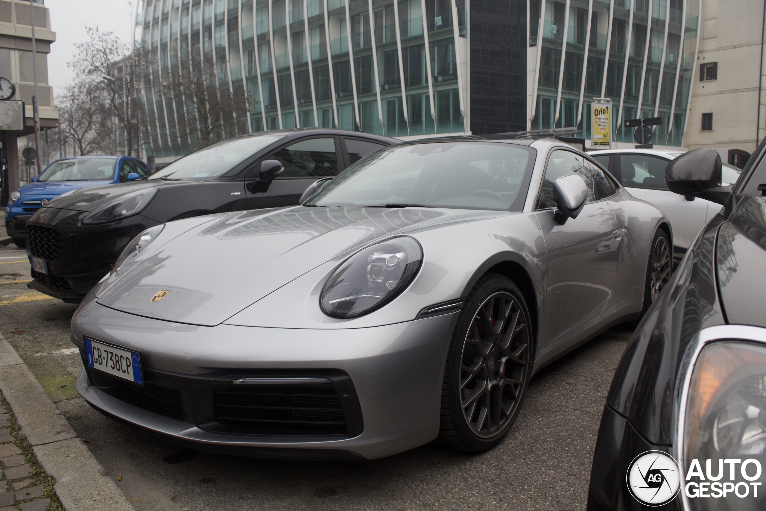 Porsche 992 Carrera 4S