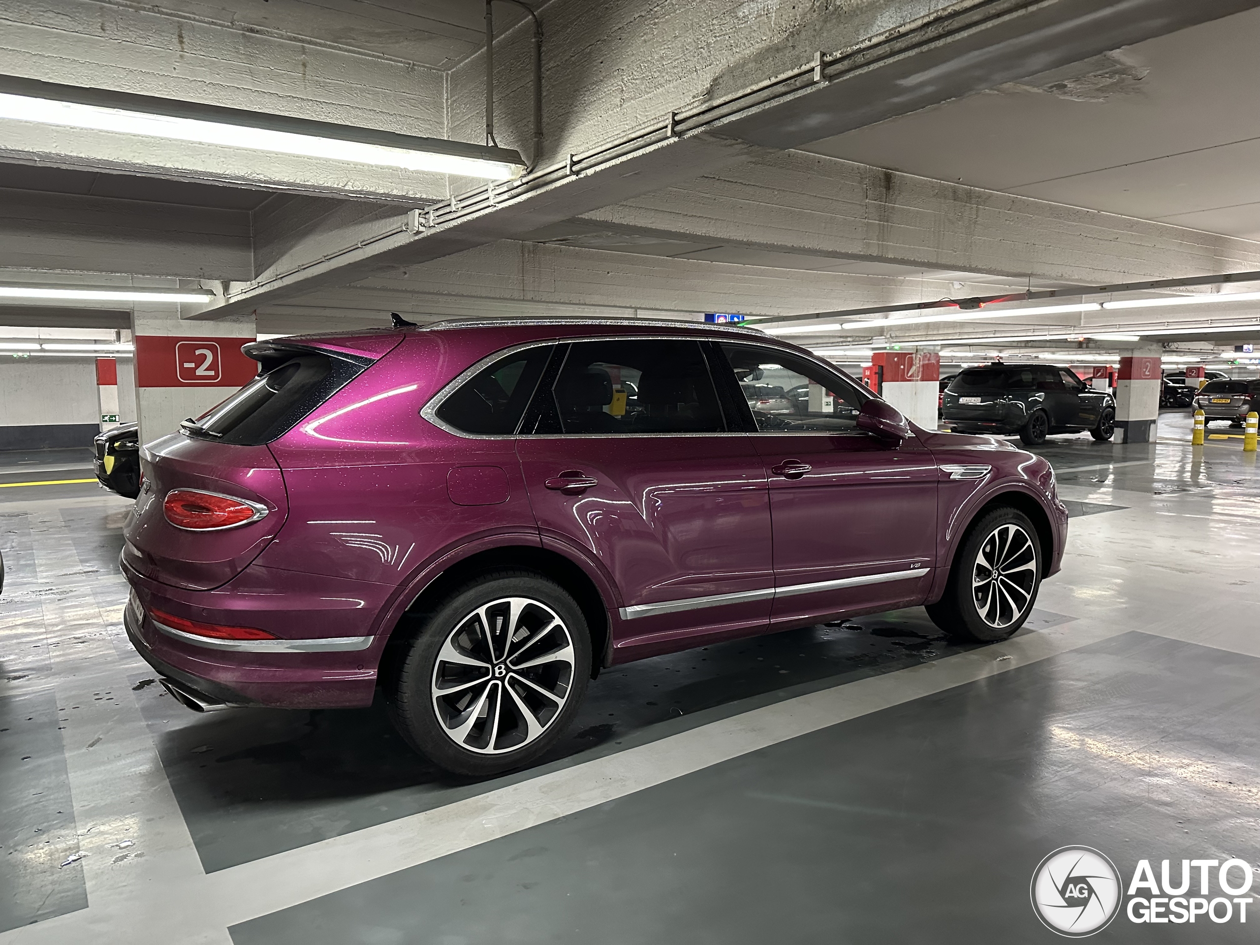 Bentley Bentayga V8 2021