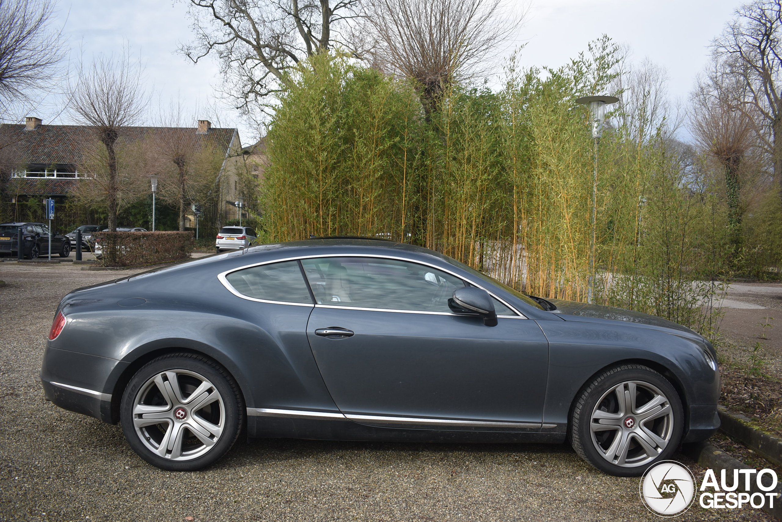 Bentley Continental GT V8