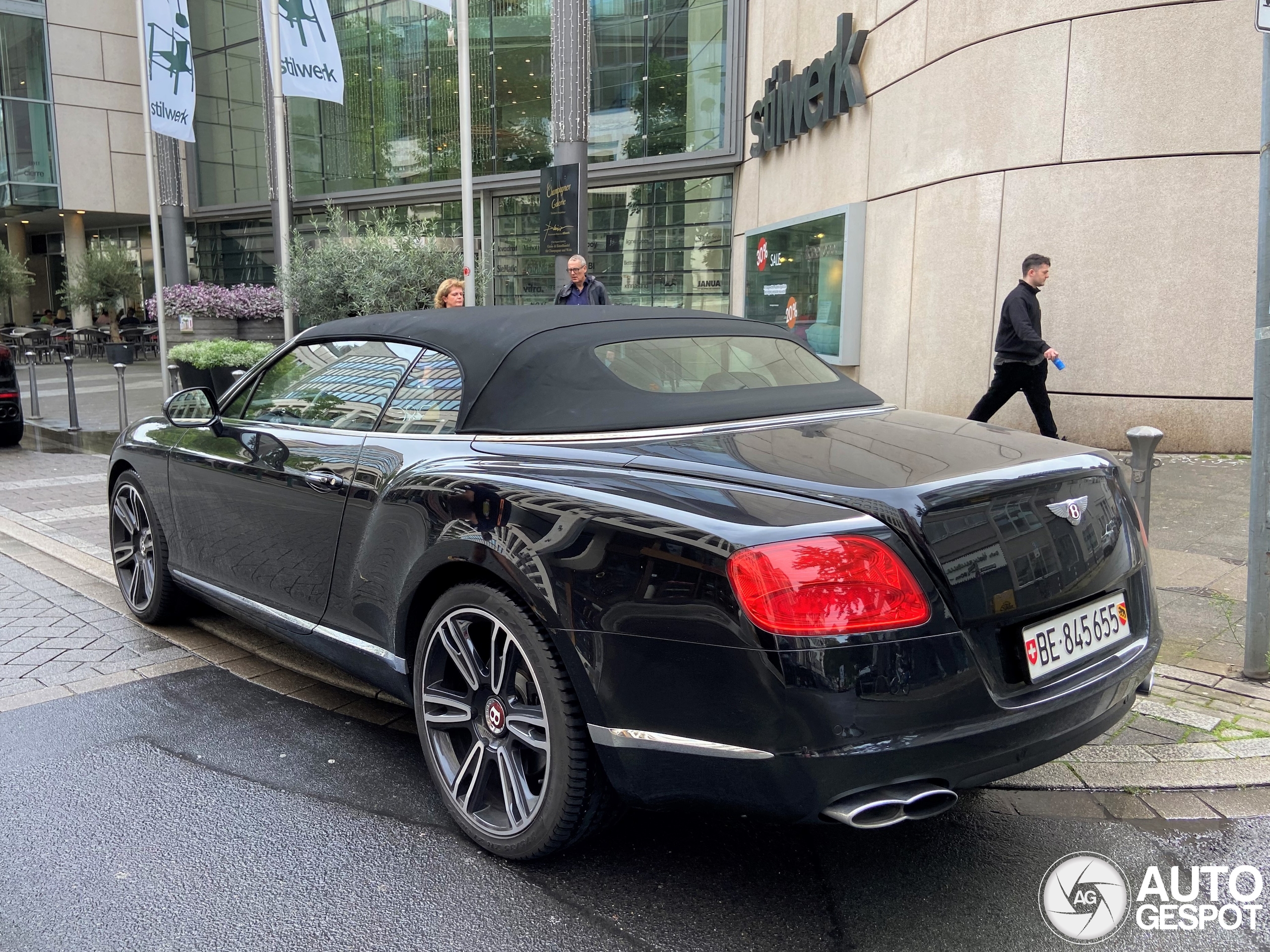 Bentley Continental GTC V8