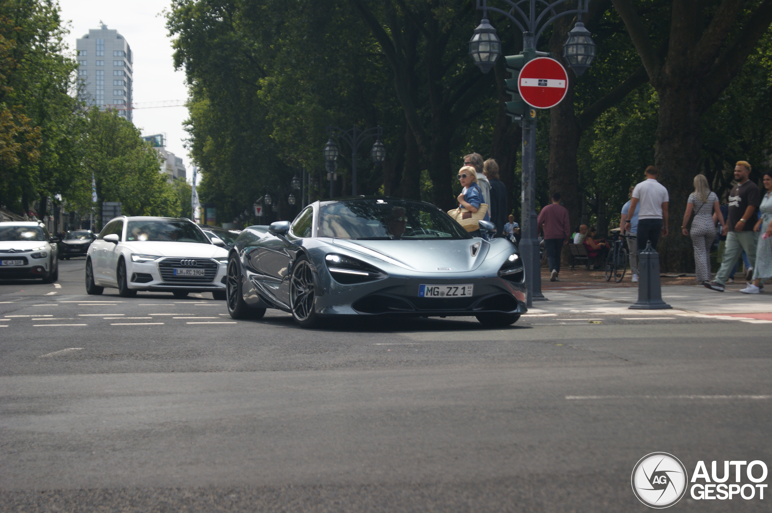 McLaren 720S