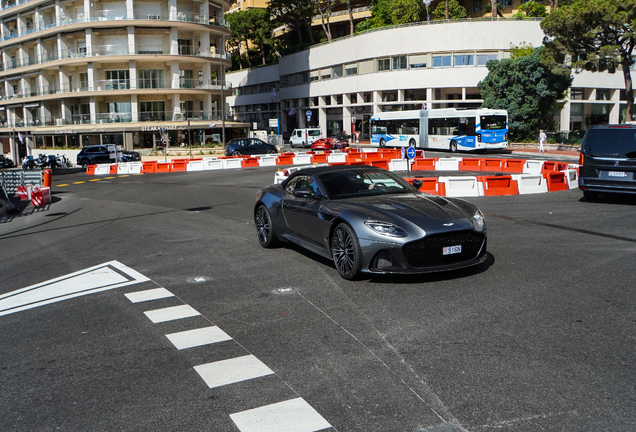 Aston Martin DBS Superleggera Volante