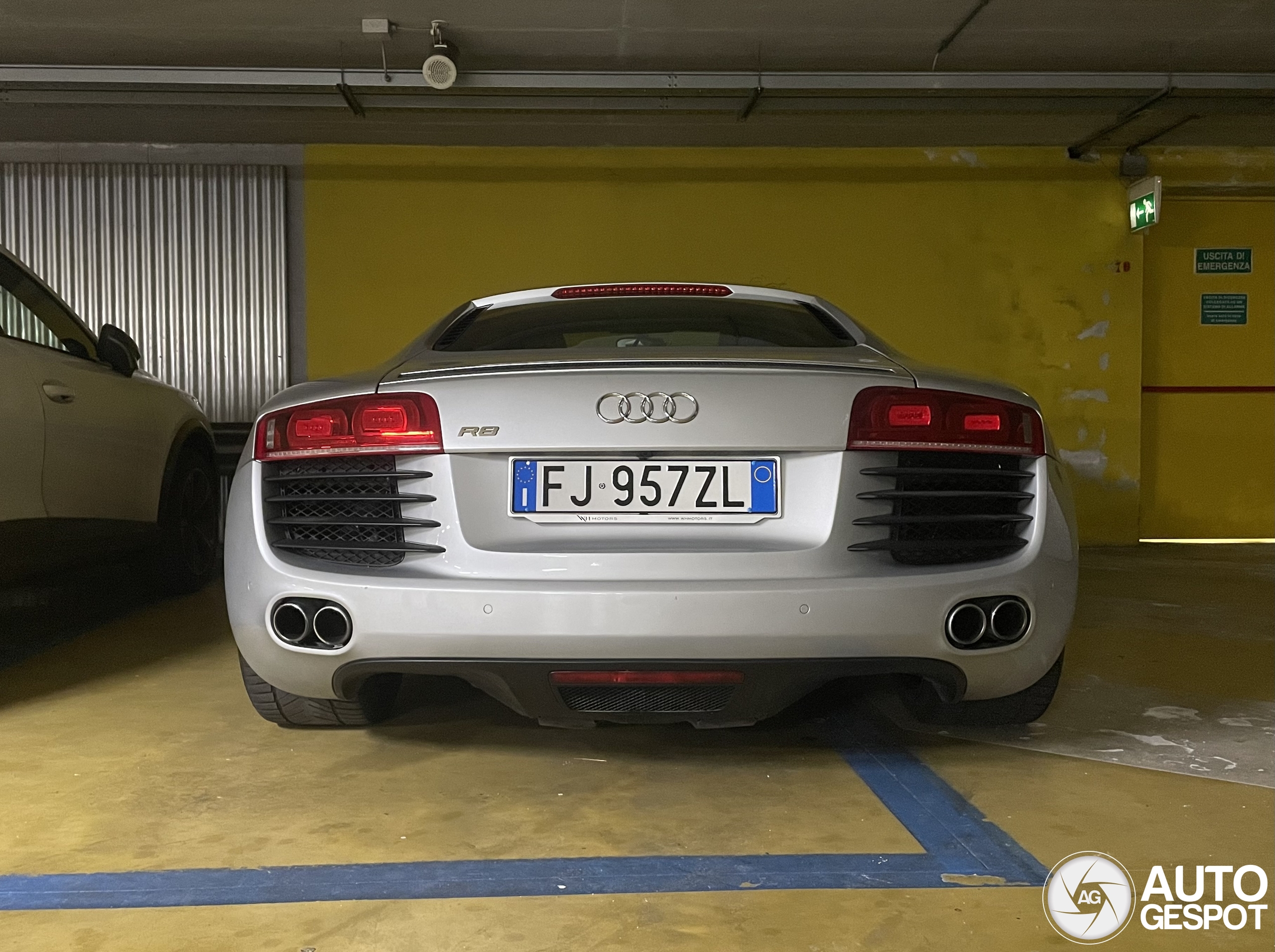 Audi R8