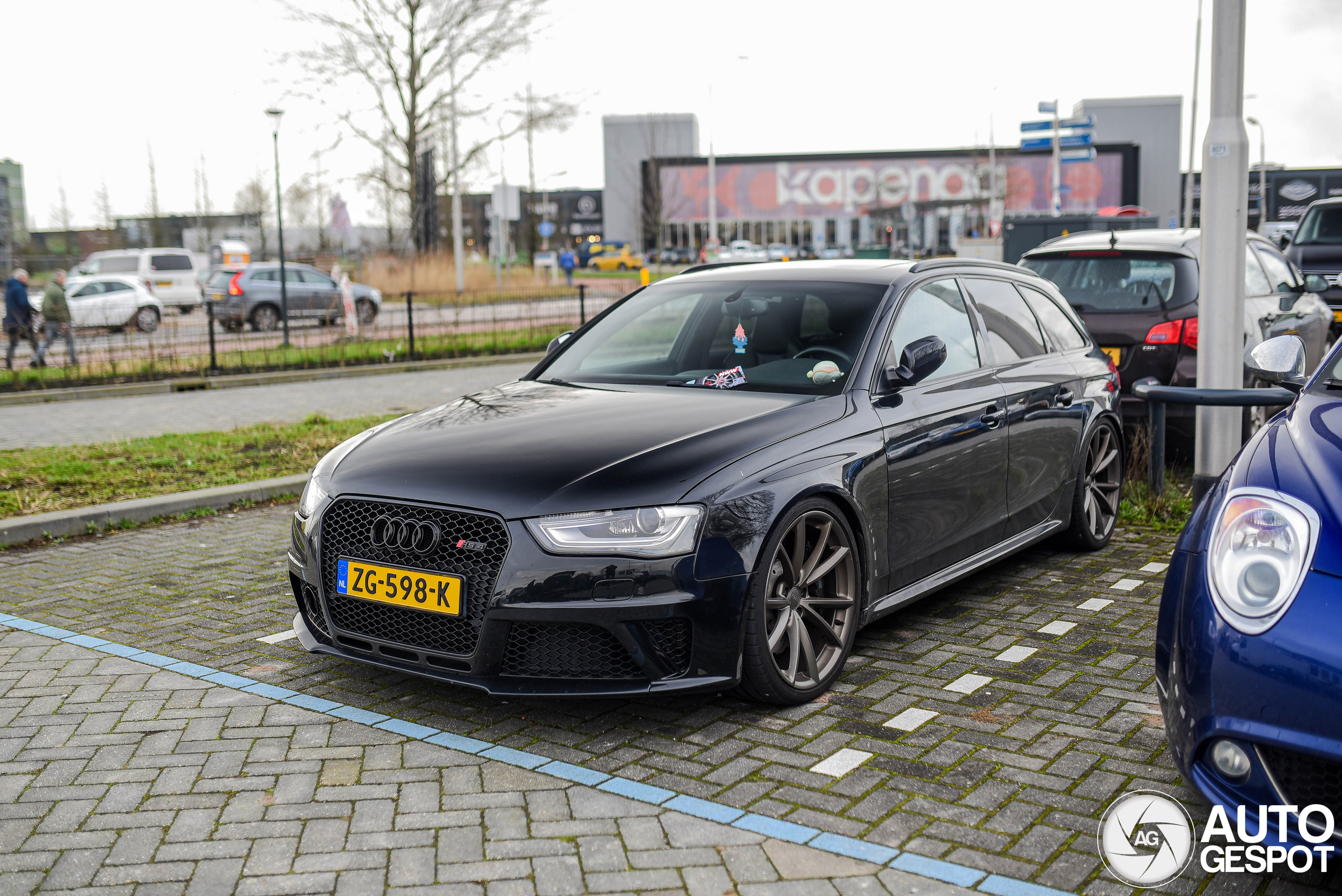 Audi RS4 Avant B8