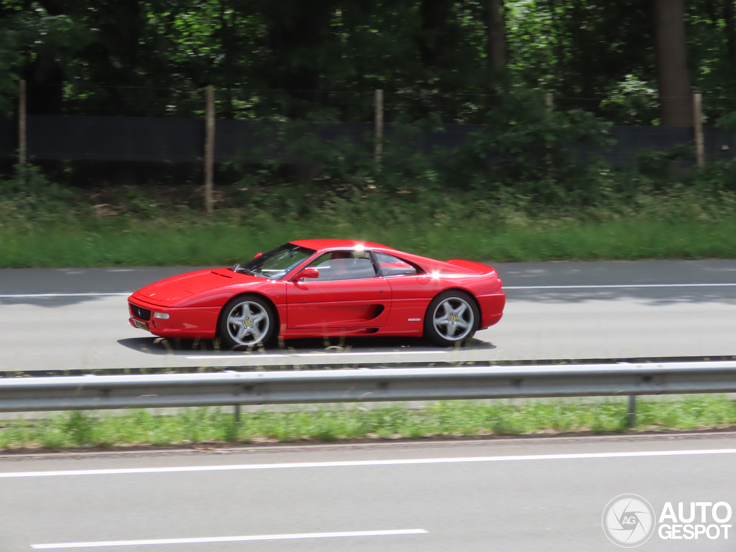 Ferrari F355 GTS