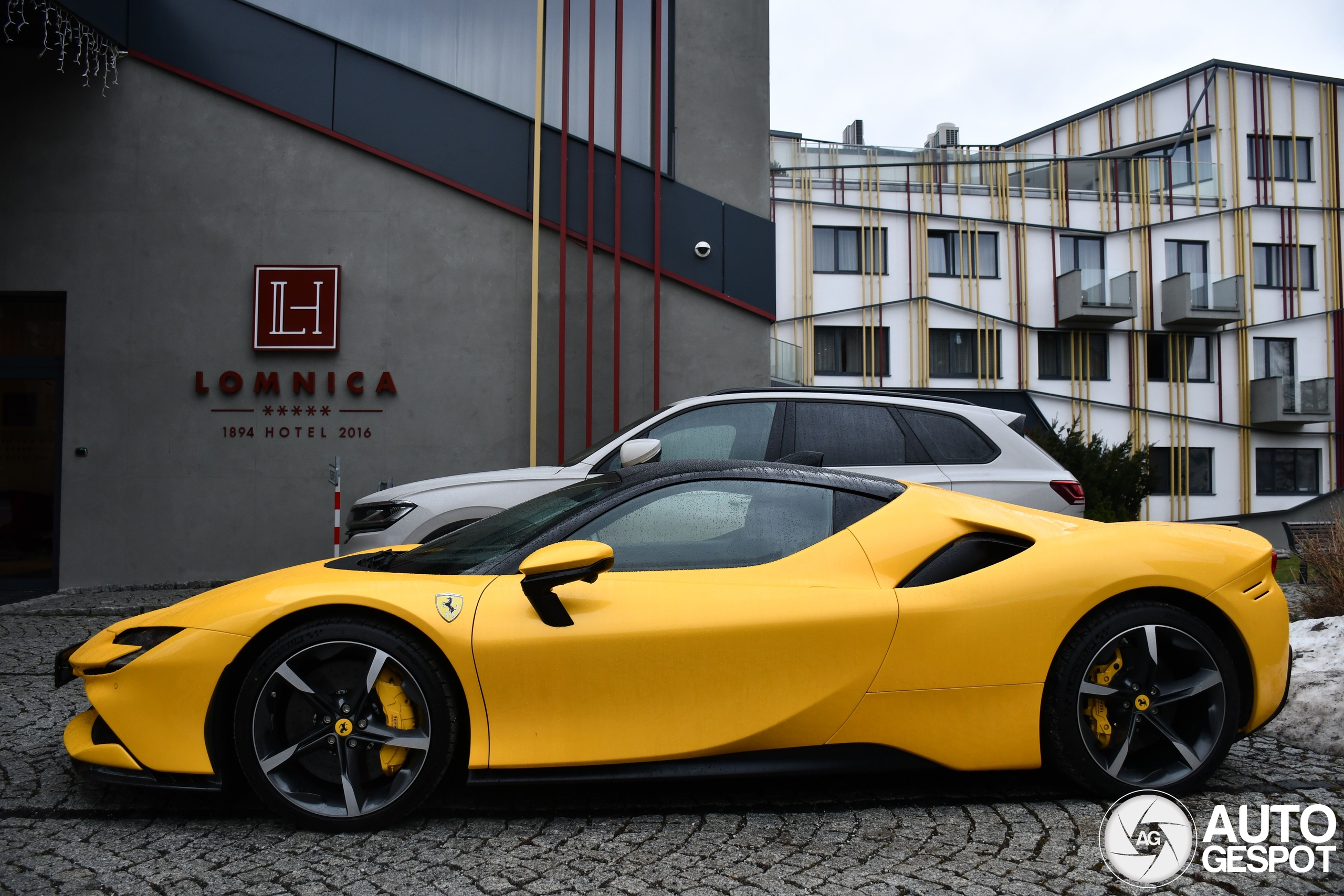 Ferrari SF90 Stradale