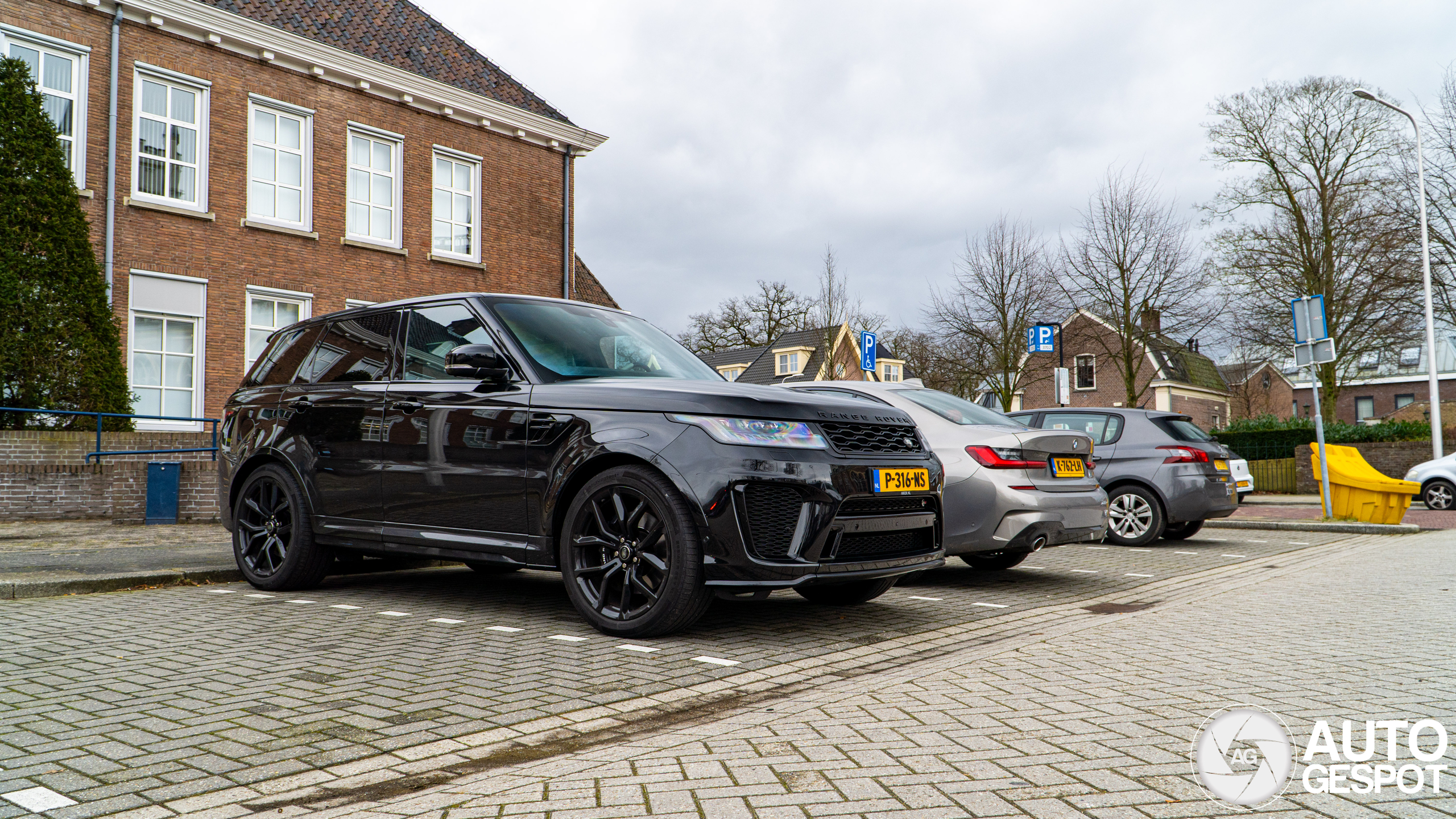 Land Rover Range Rover Sport SVR 2018