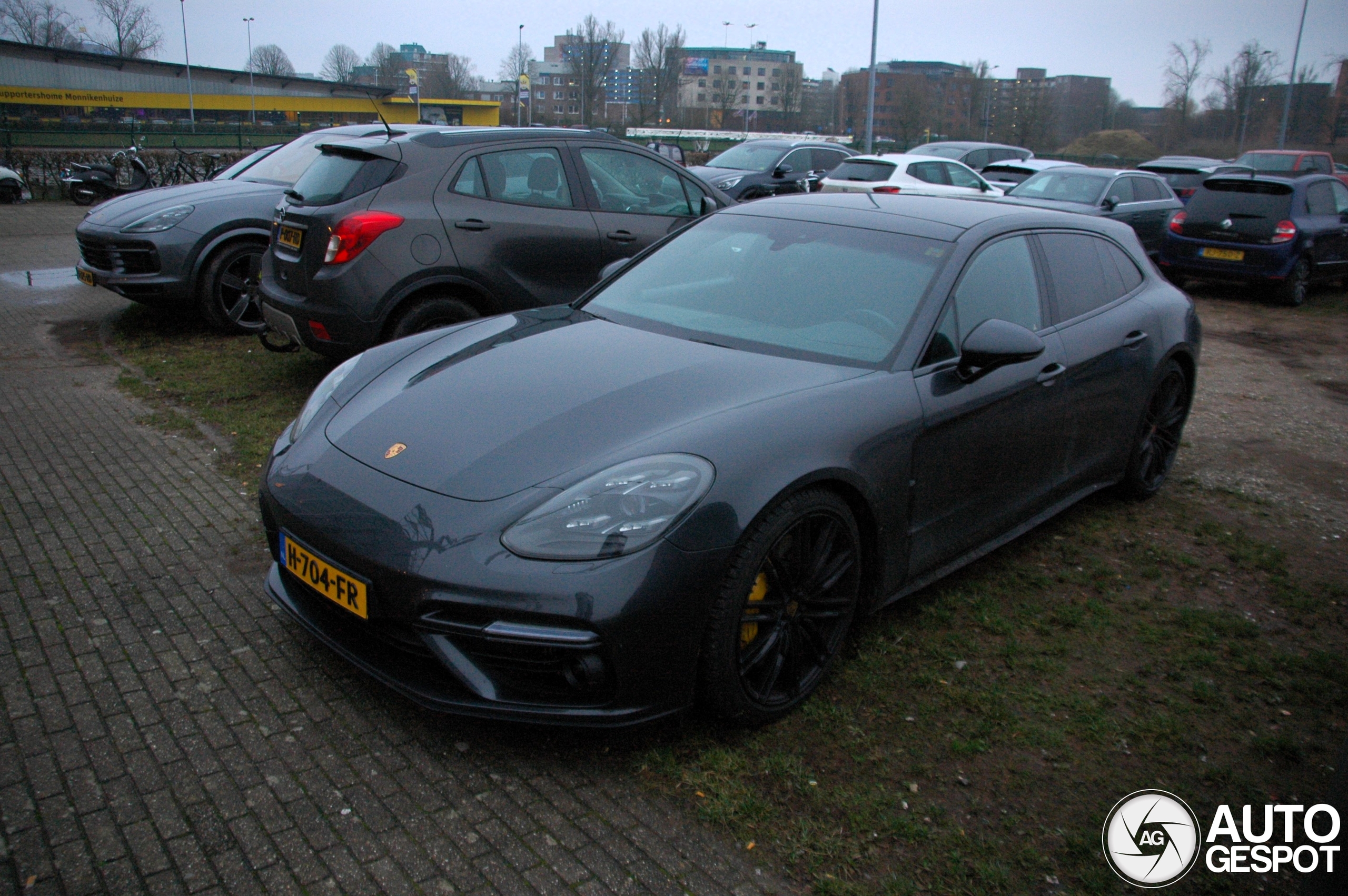 Porsche 971 Panamera Turbo Sport Turismo