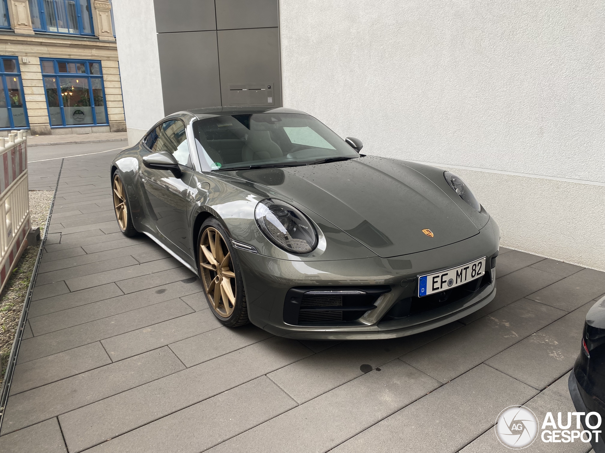 Porsche 992 Carrera 4S