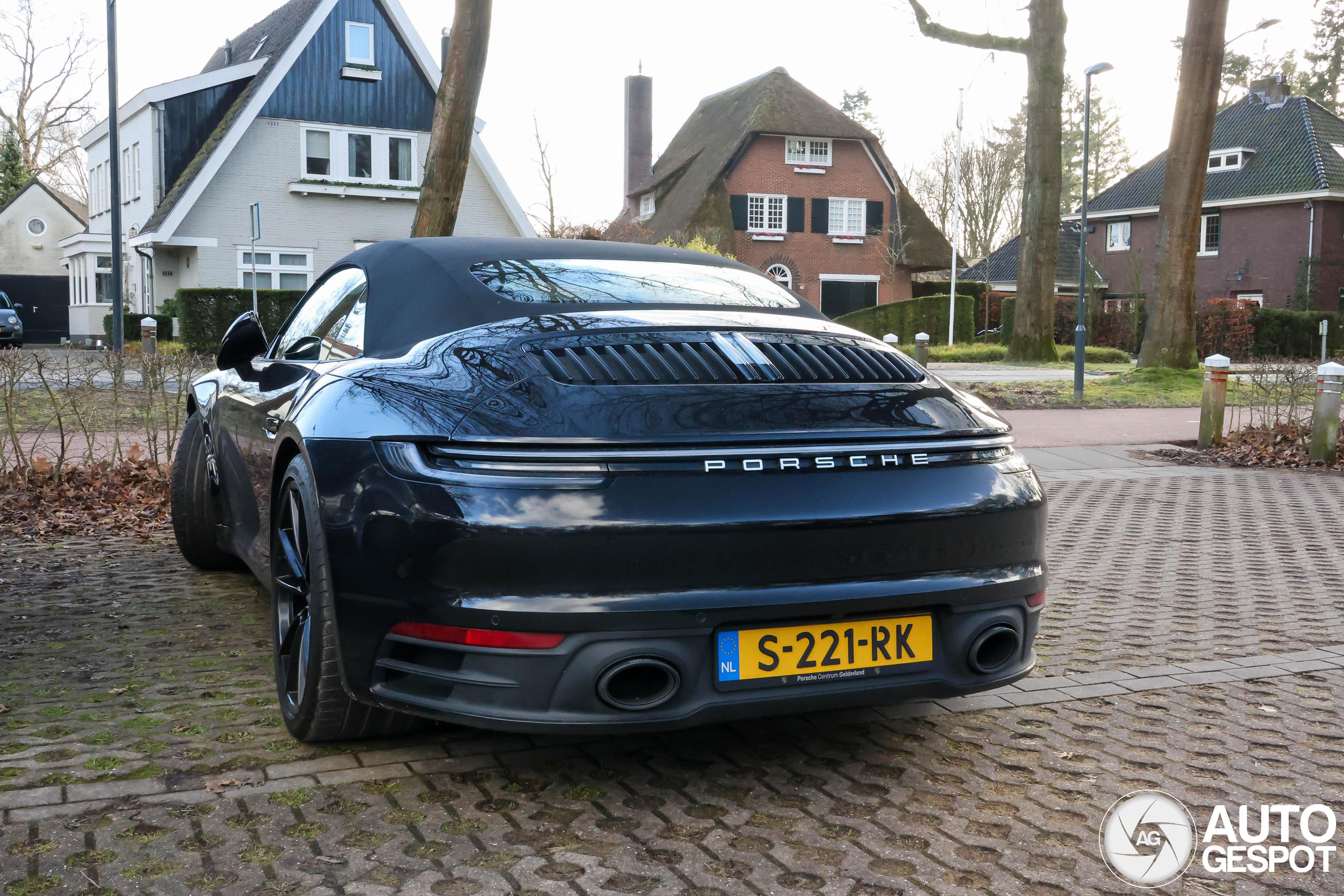 Porsche 992 Carrera S Cabriolet