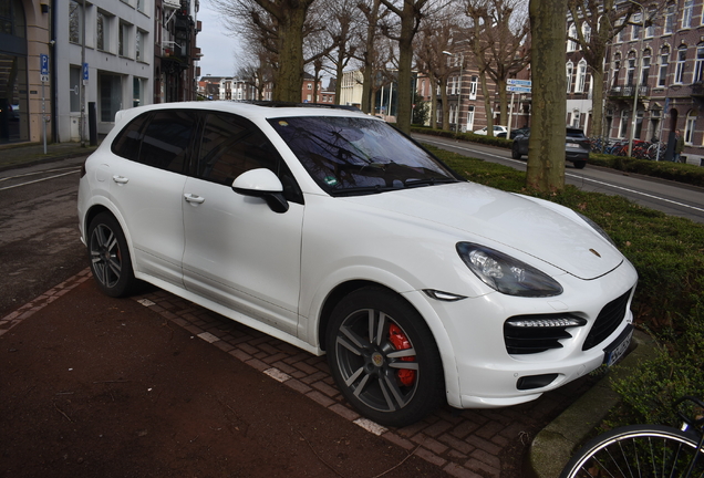 Porsche 958 Cayenne GTS