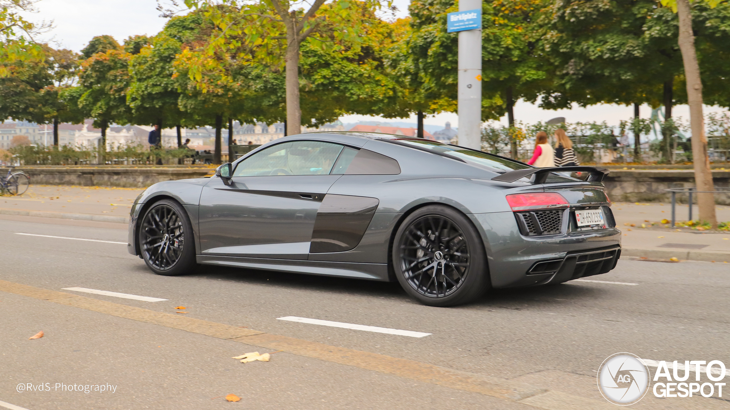 Audi R8 V10 Plus 2015