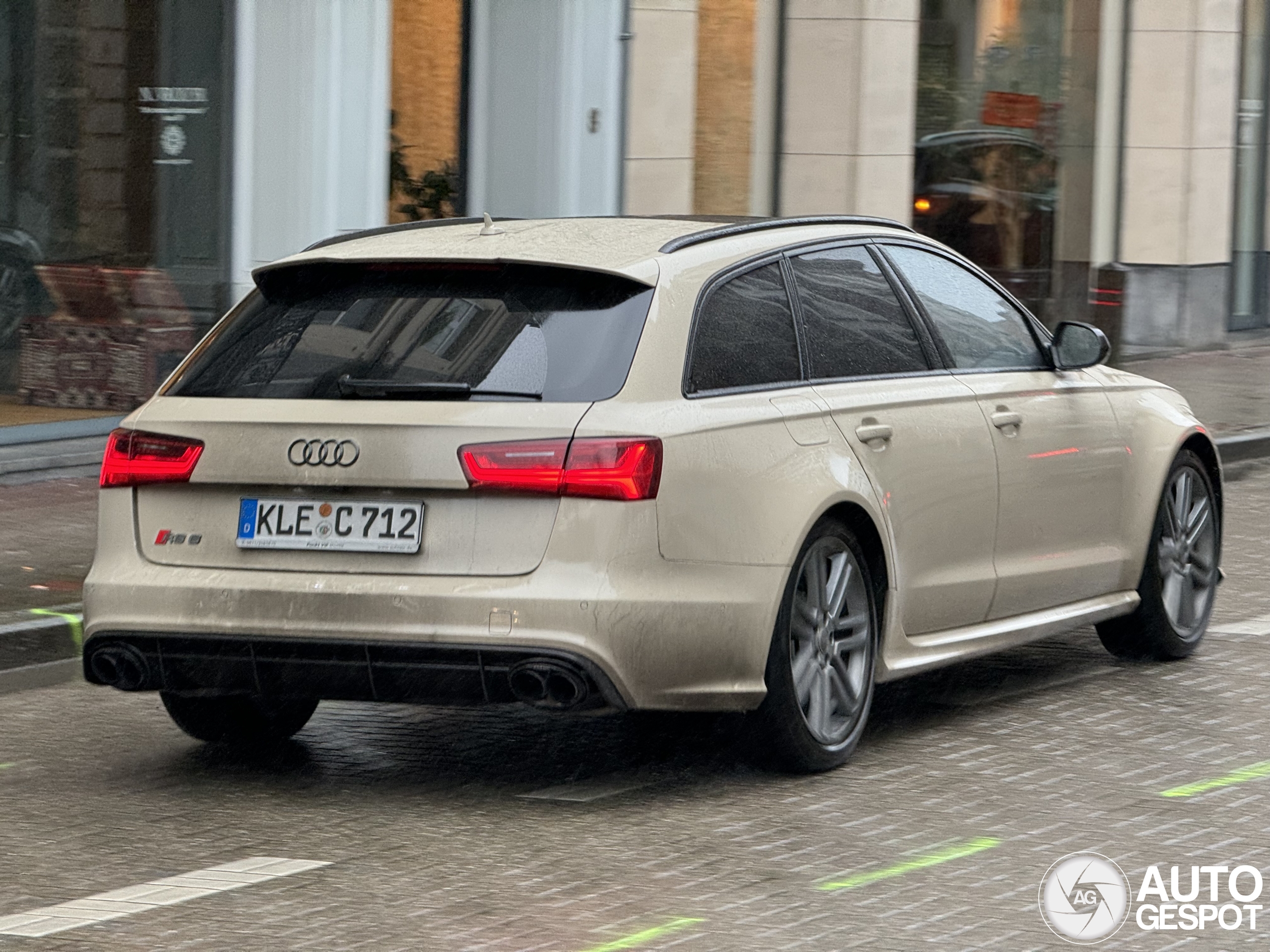 Audi RS6 Avant C7 2015