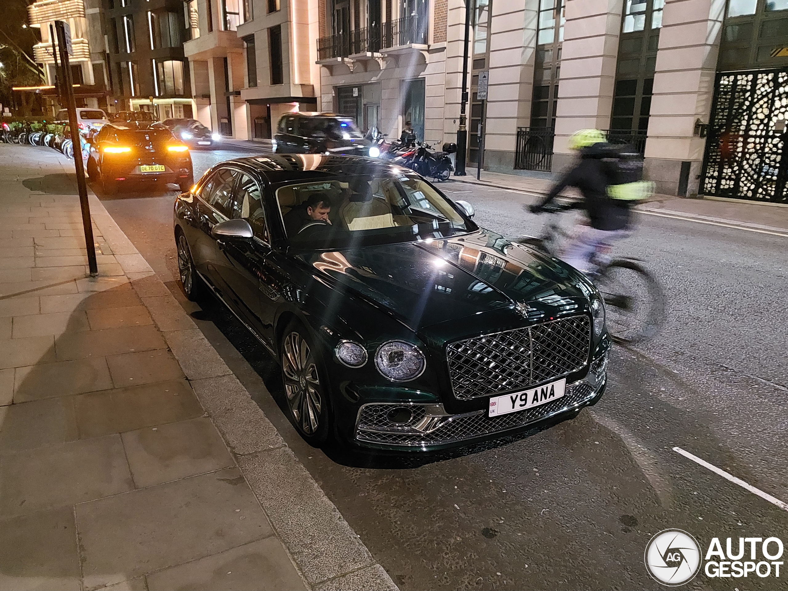 Bentley Flying Spur W12 2022 Mulliner