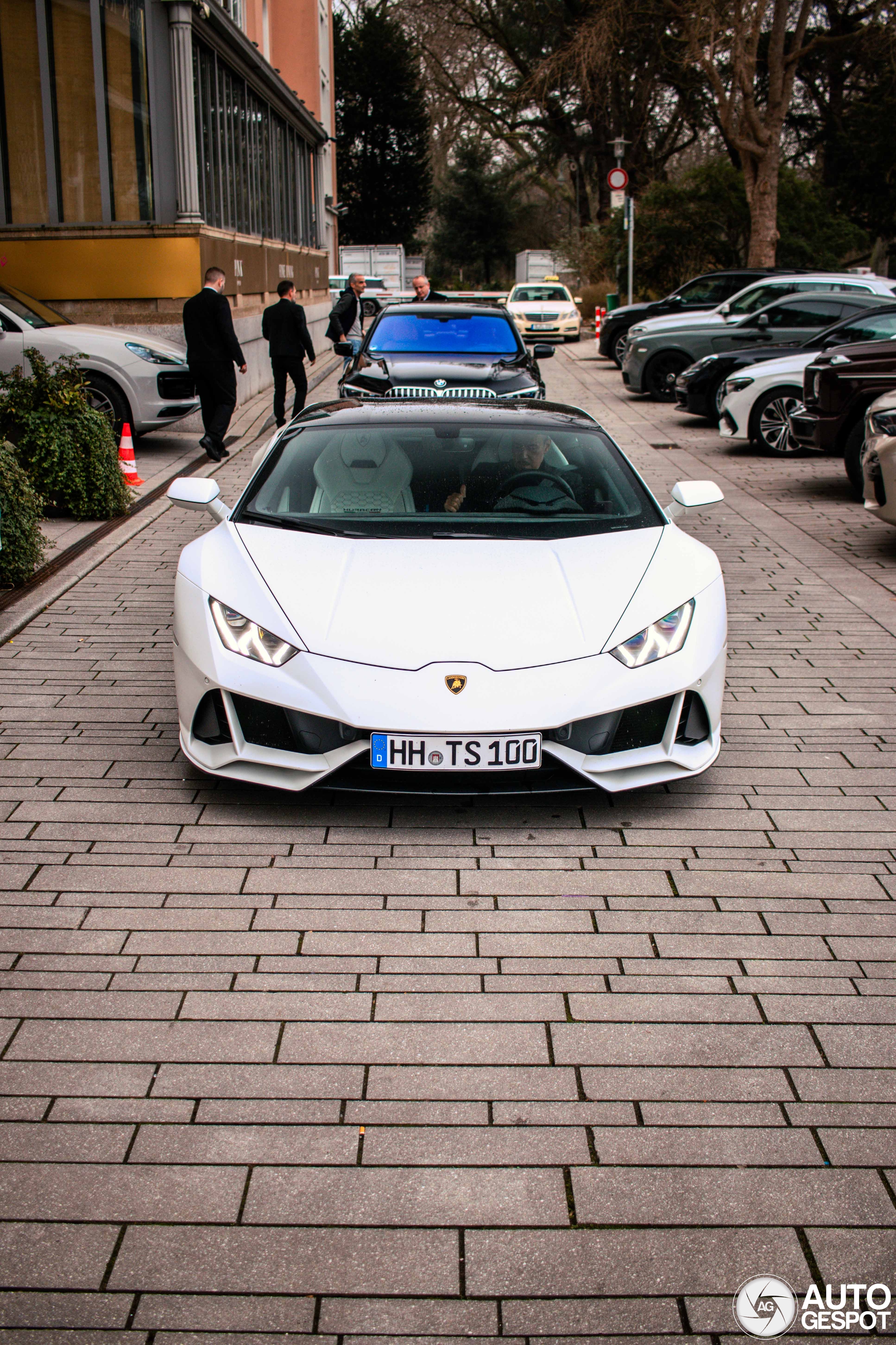 Lamborghini Huracán LP640-4 EVO